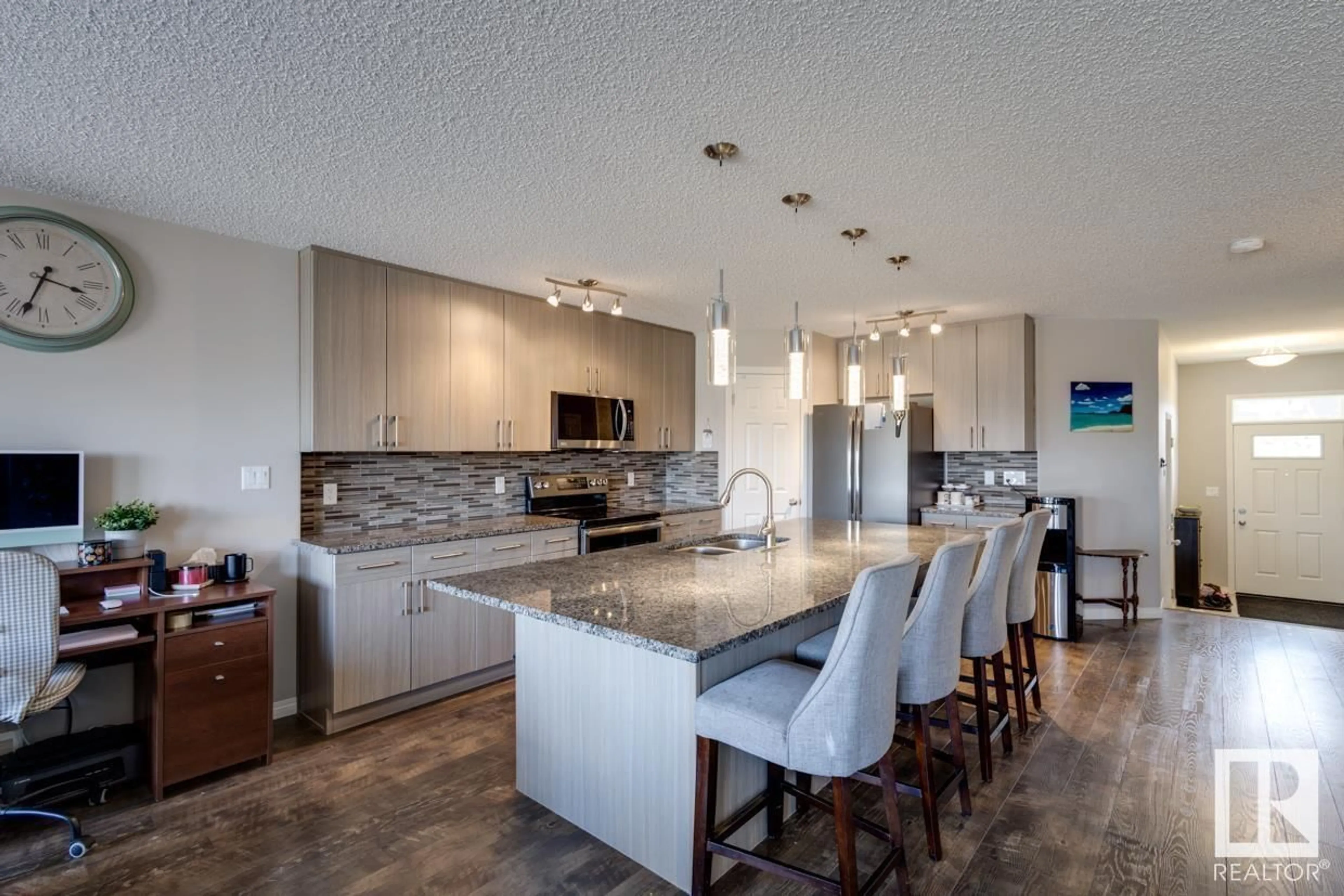 Contemporary kitchen for 6810 23 AV SW, Edmonton Alberta T6X1Z3