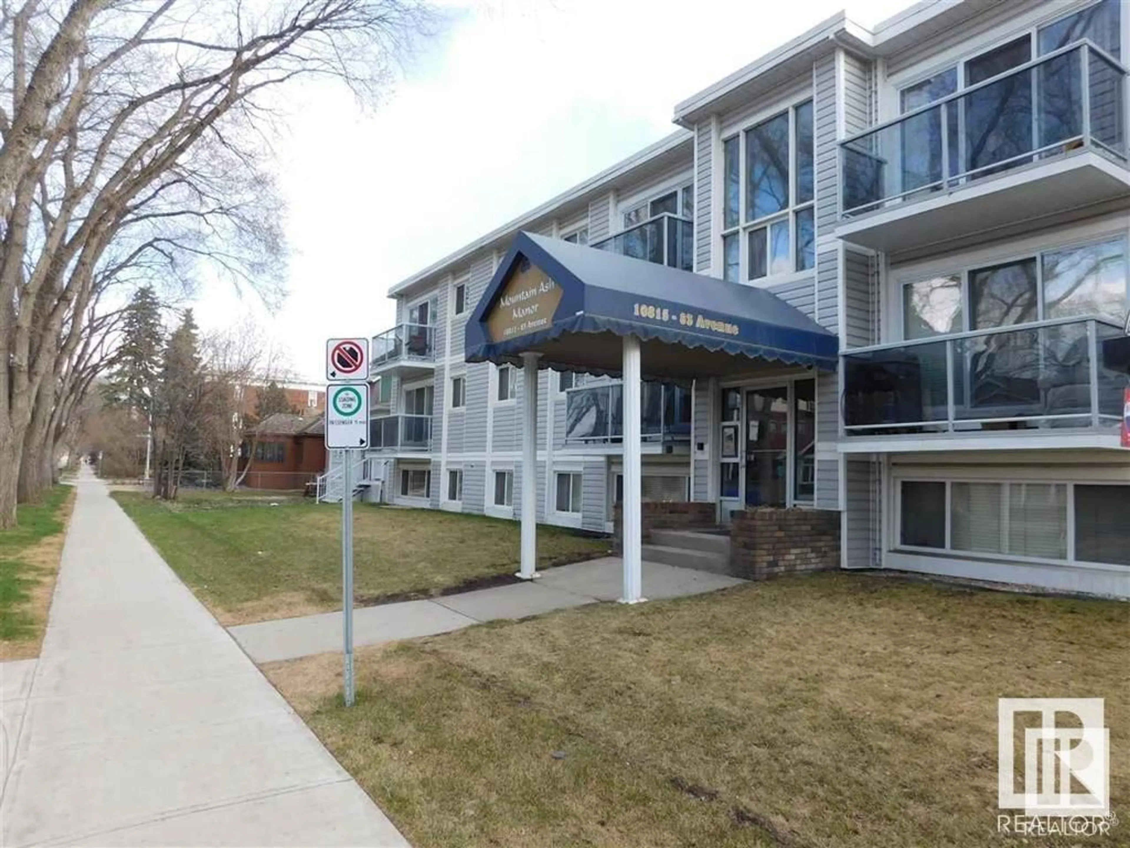 A pic from exterior of the house or condo for #101 10815 83 AV NW NW, Edmonton Alberta T6E2E6