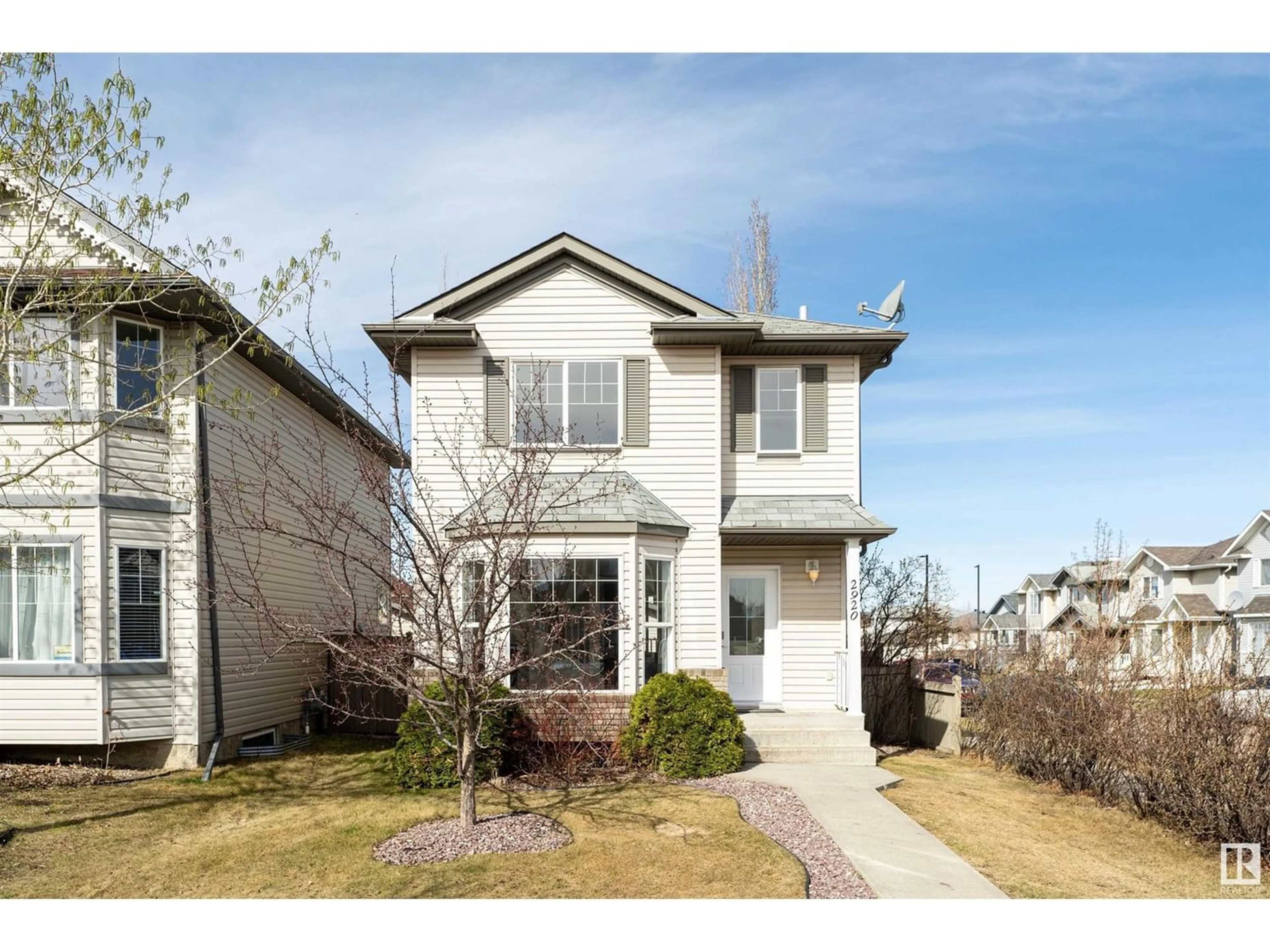 Frontside or backside of a home for 2920 31 ST NW, Edmonton Alberta T6T1T9