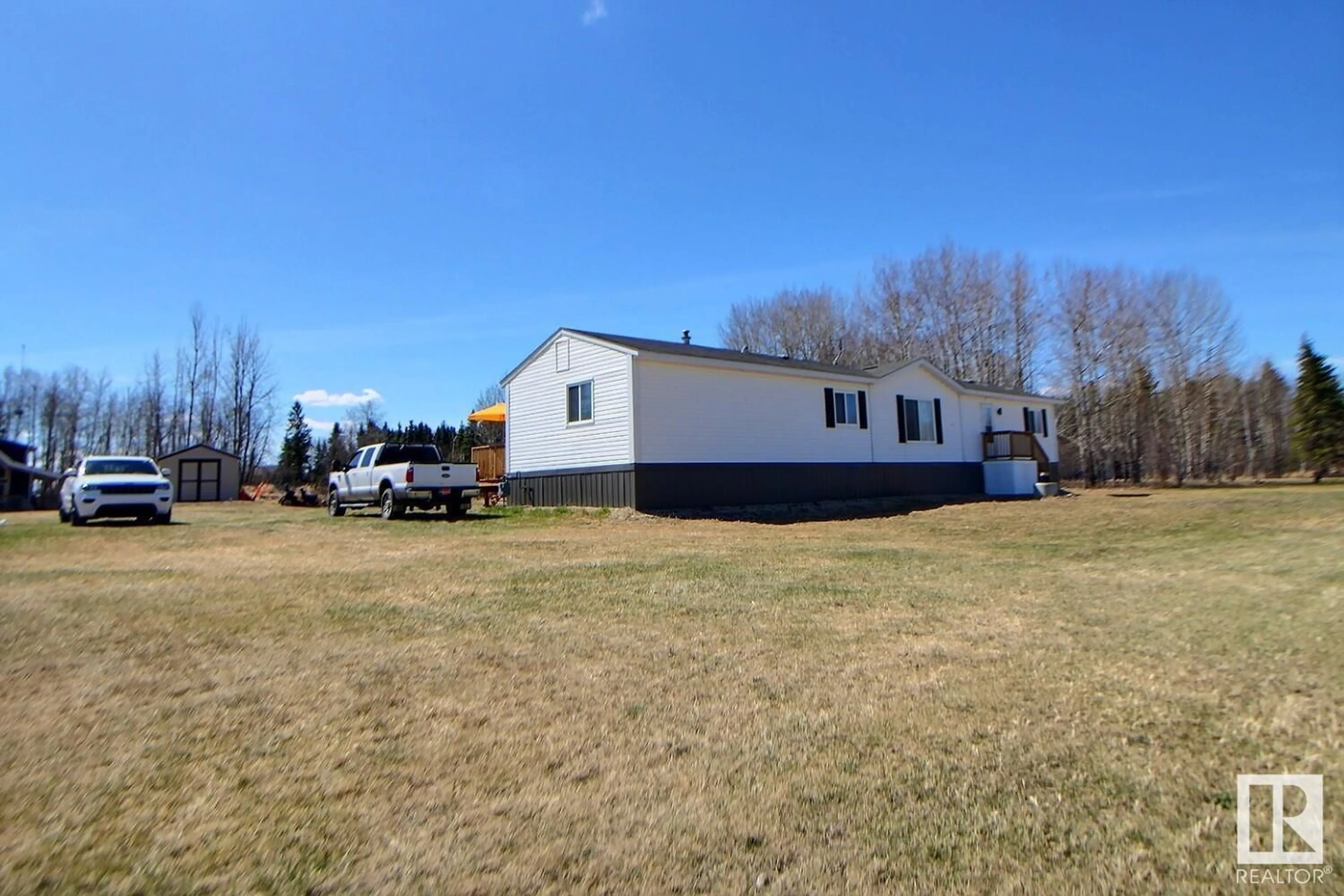 Outside view for #31 53414 RGE RD 62, Rural Lac Ste. Anne County Alberta T0E0J0