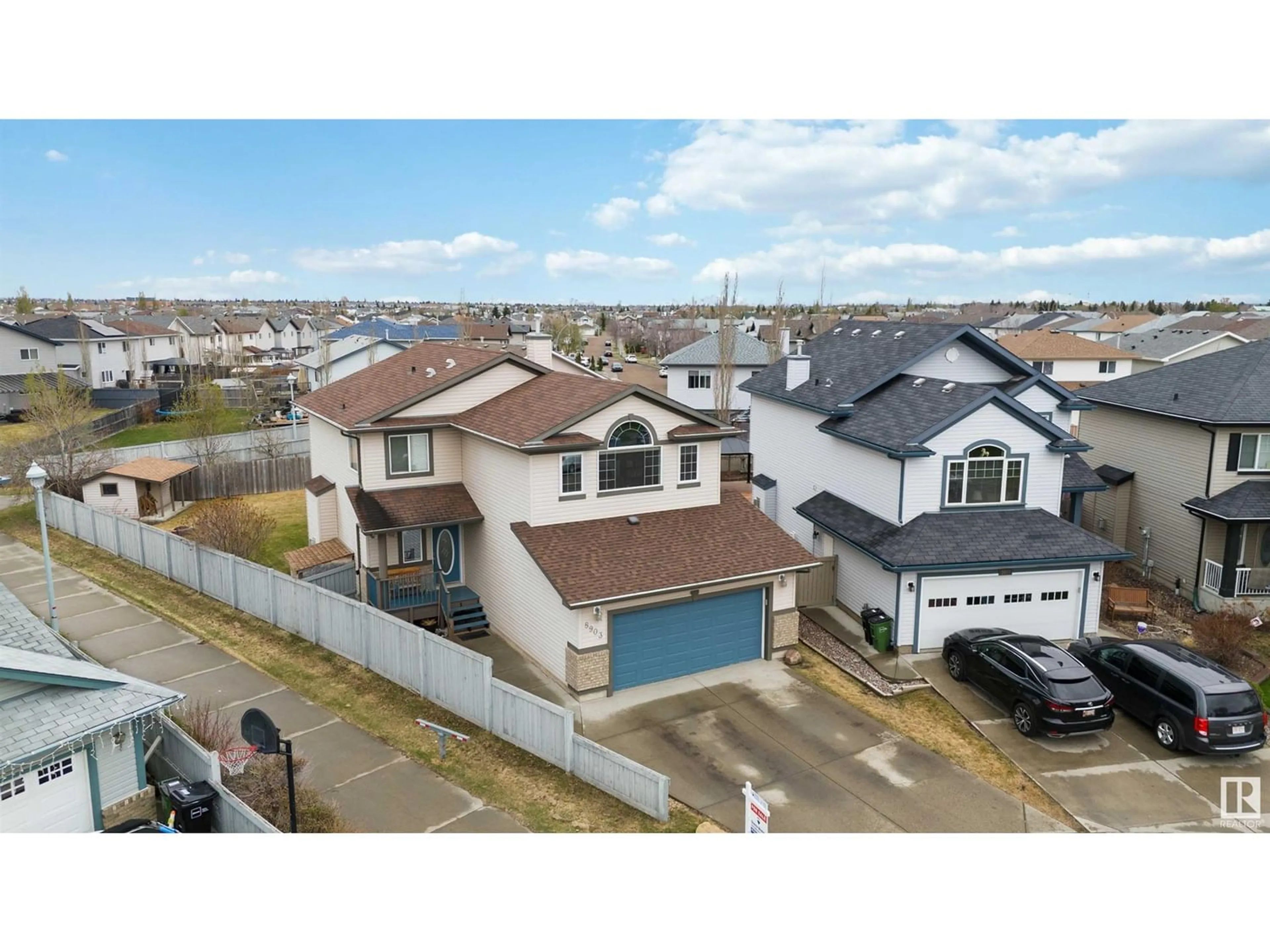 Frontside or backside of a home for 8903 176 AV NW NW, Edmonton Alberta T5Z0A7