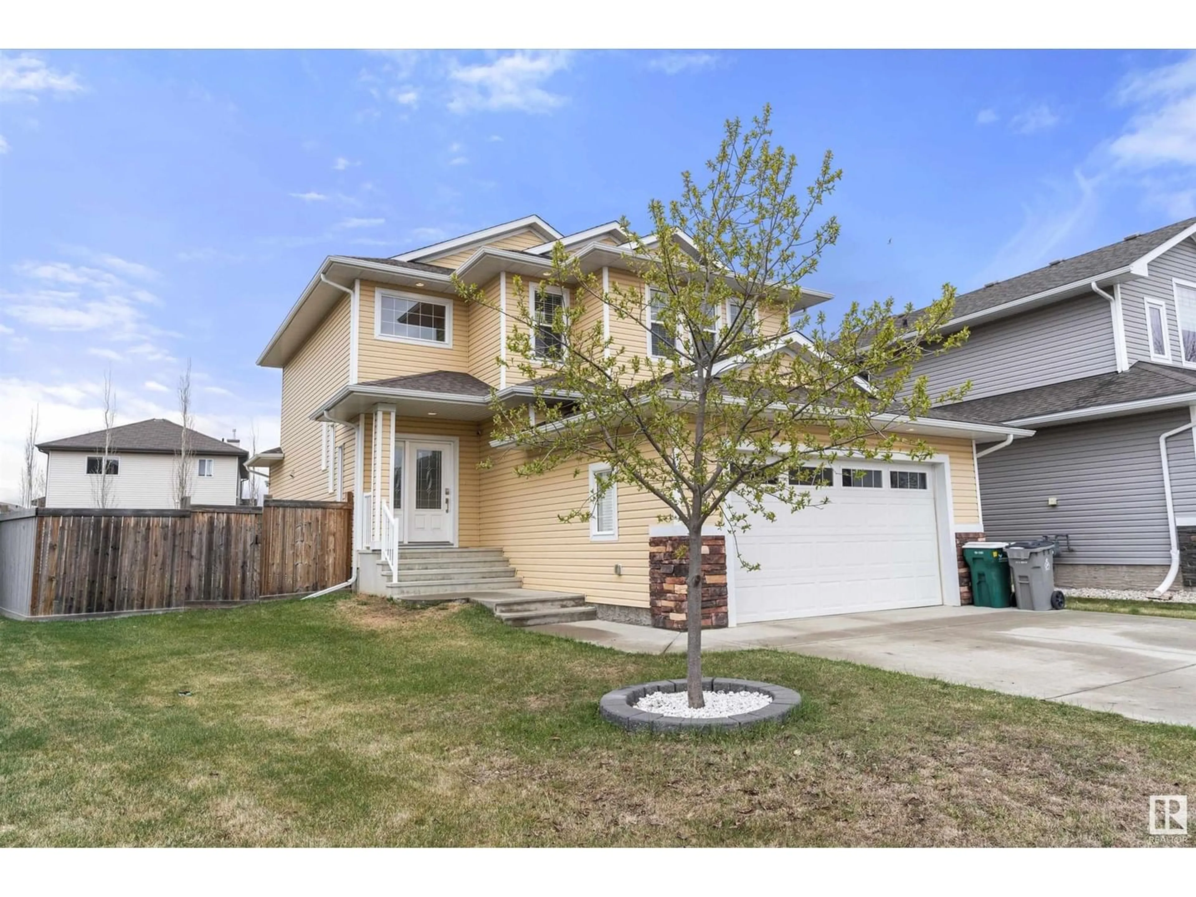 Frontside or backside of a home for 9709 89 ST, Morinville Alberta T8R2N6