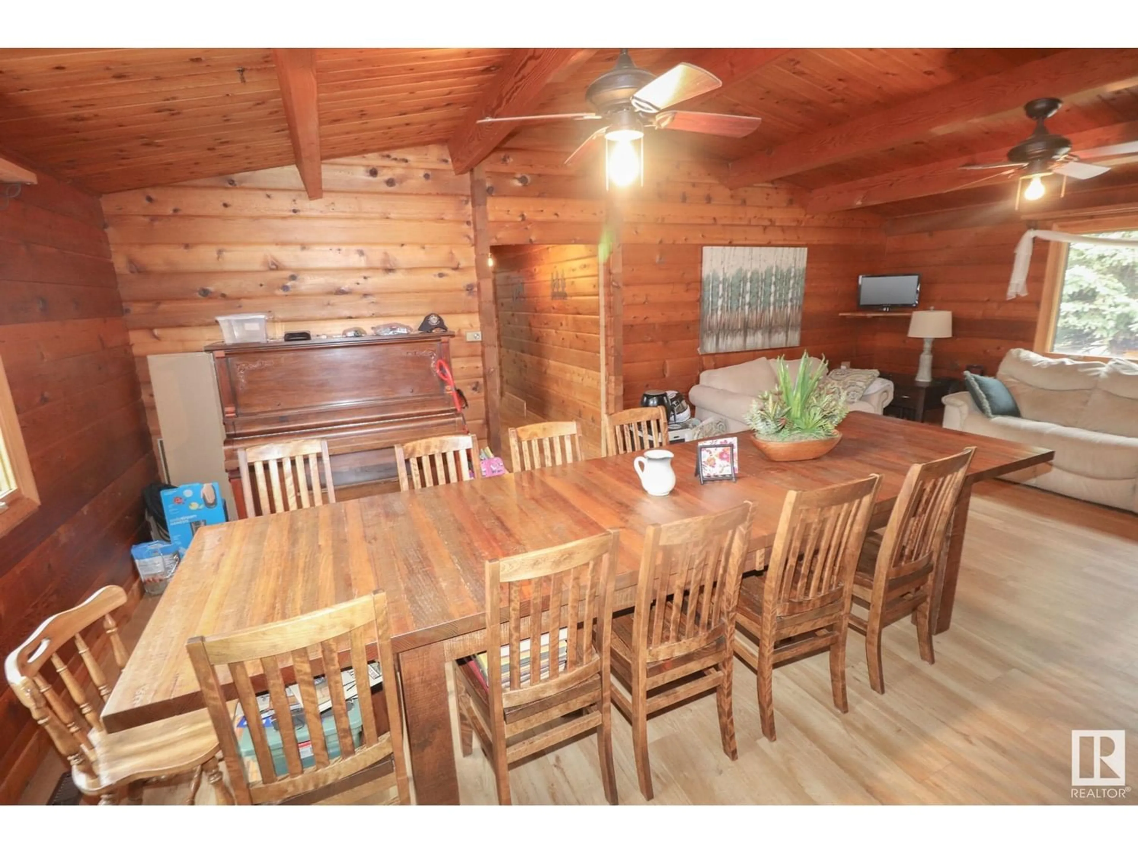 Dining room for #97 52307 RGE RD 213, Rural Strathcona County Alberta T8G1C1