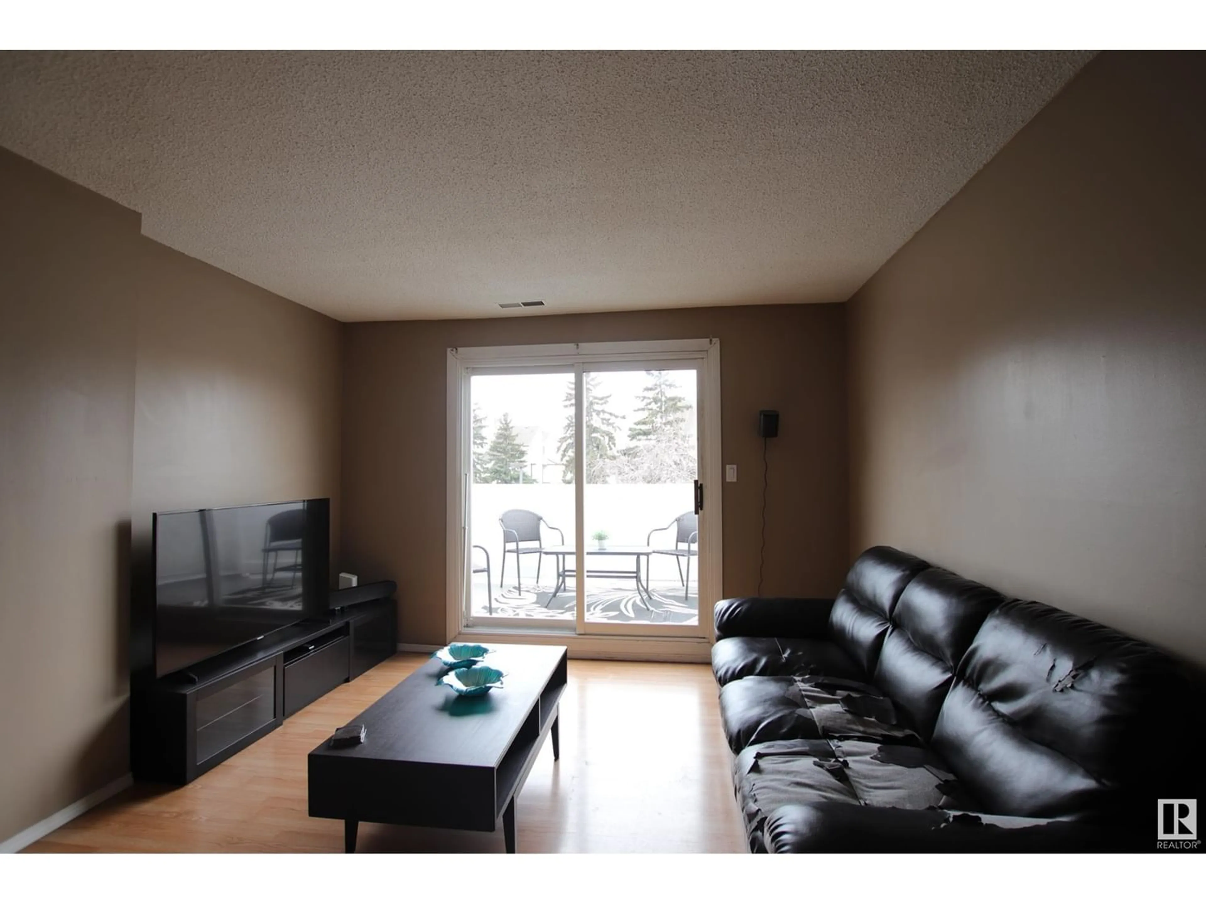 Living room for 125 LANCASTER TC NW, Edmonton Alberta T5X5S7
