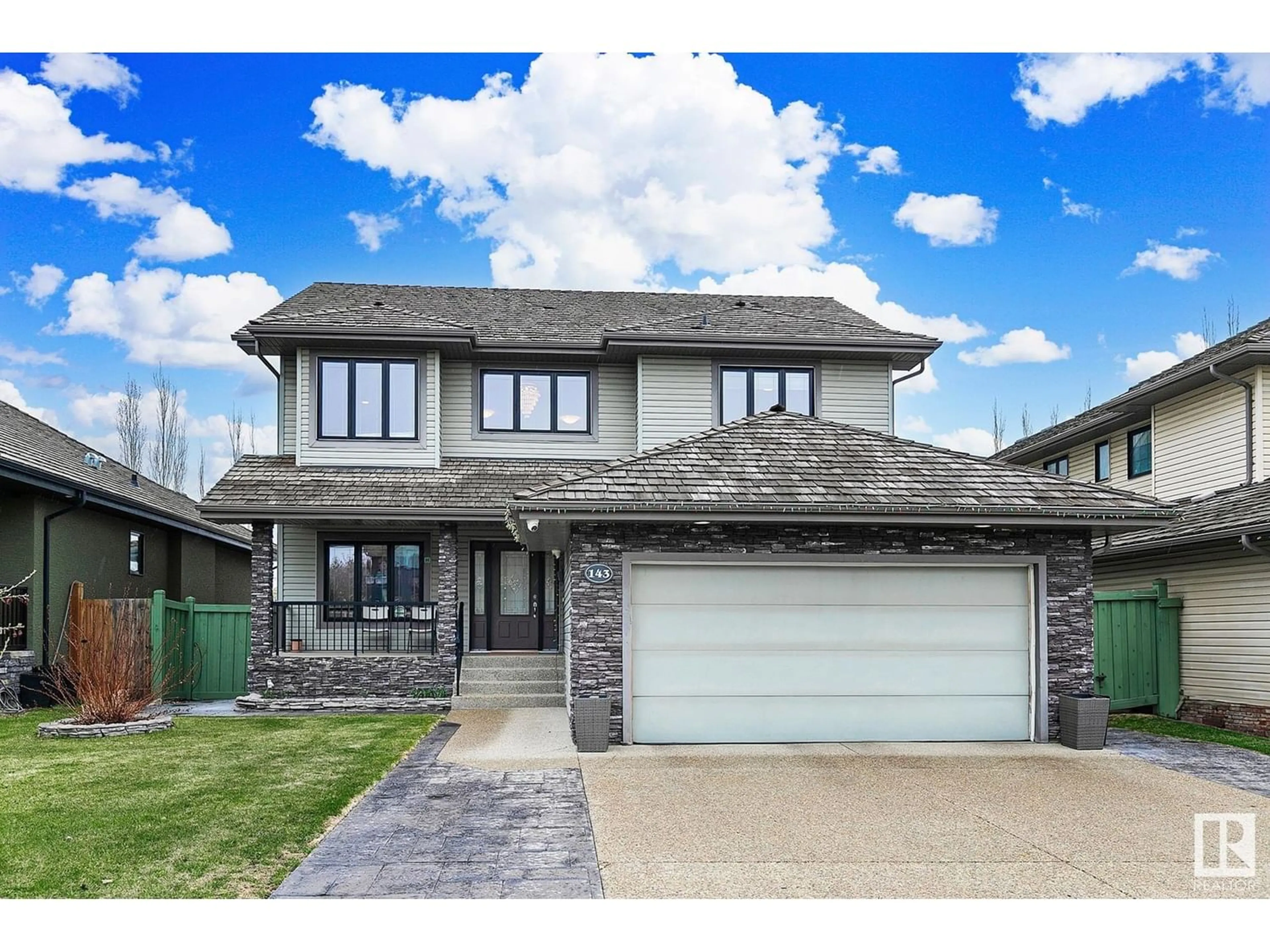 Frontside or backside of a home for 143 WEBER CLOSE CL NW NW, Edmonton Alberta T6M0L4