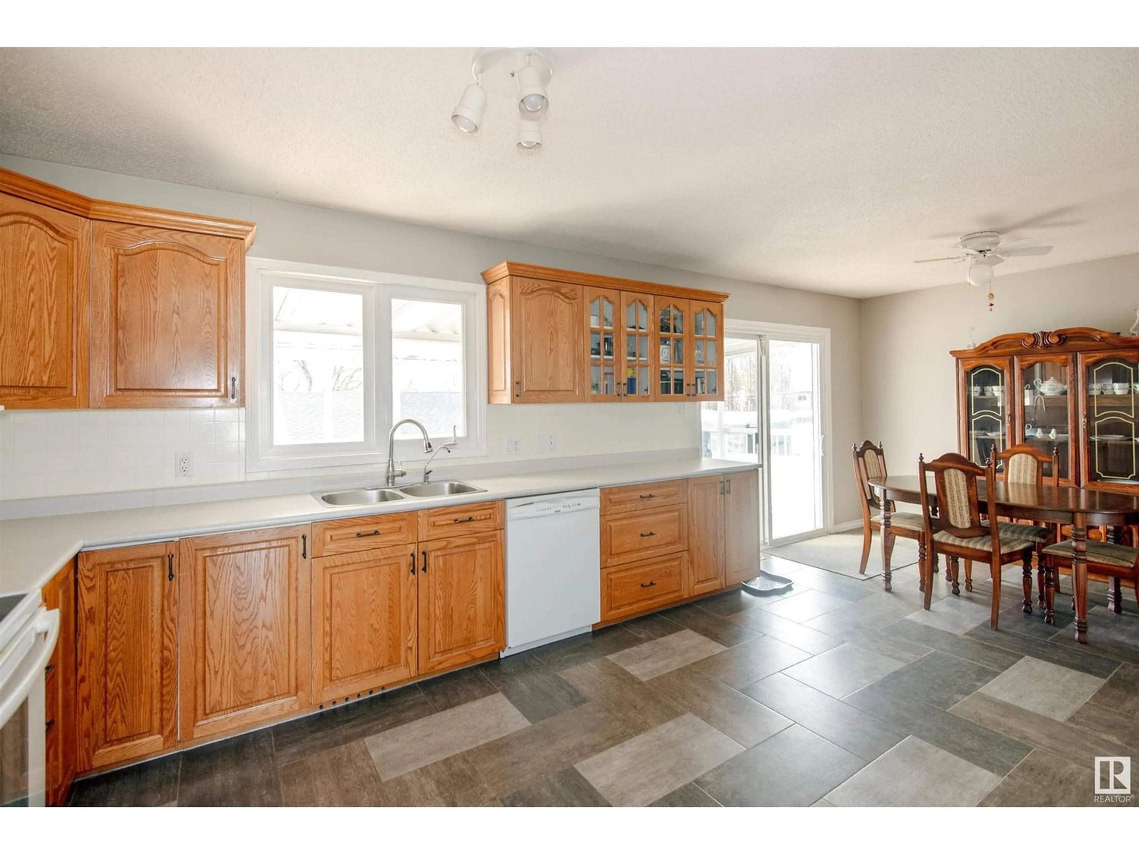 Kitchen for 4304 44 AV, Bonnyville Town Alberta T9N1W7