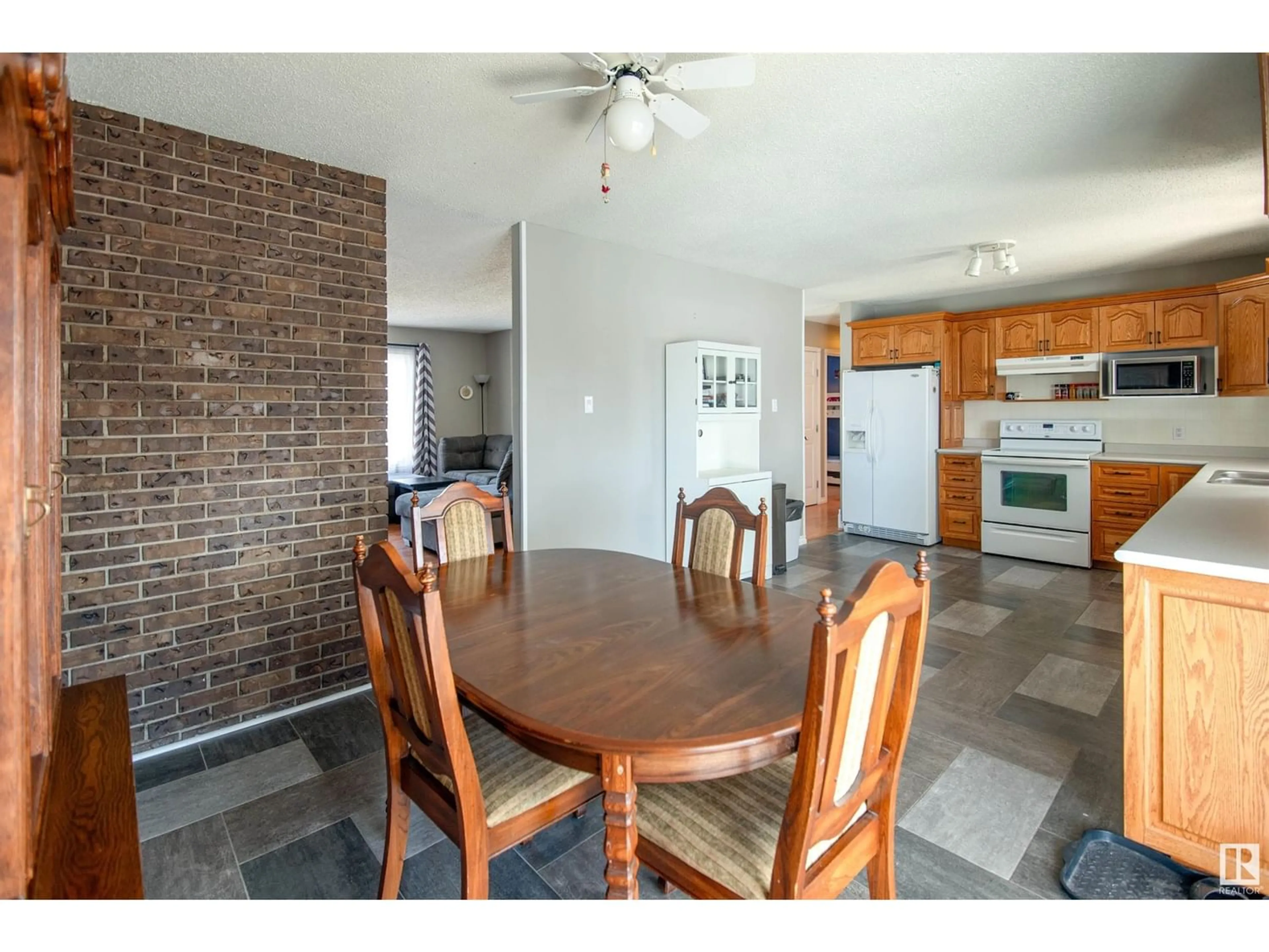 Dining room for 4304 44 AV, Bonnyville Town Alberta T9N1W7