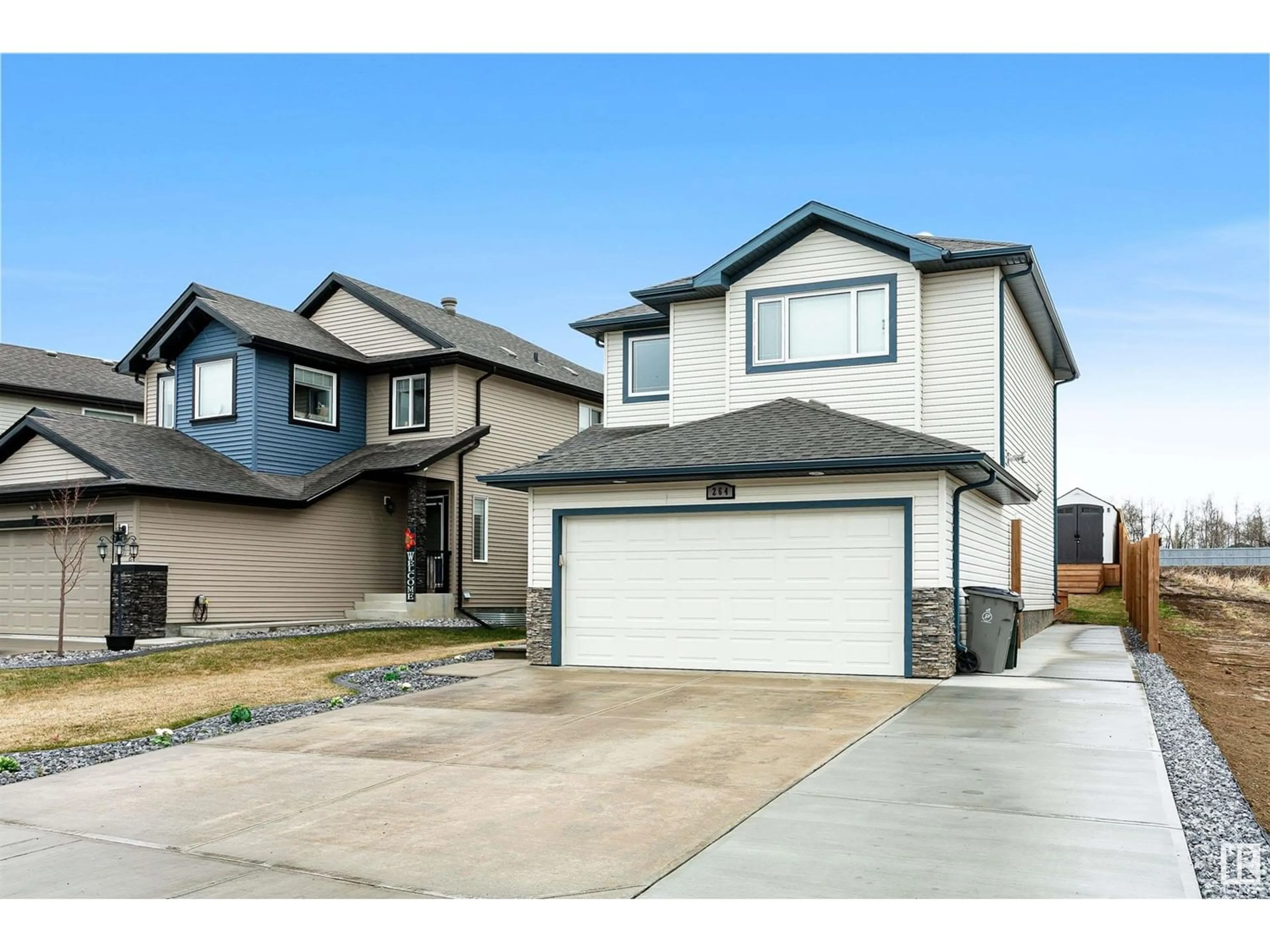 Frontside or backside of a home for 264 SILVERSTONE CR, Stony Plain Alberta T7Y0E8