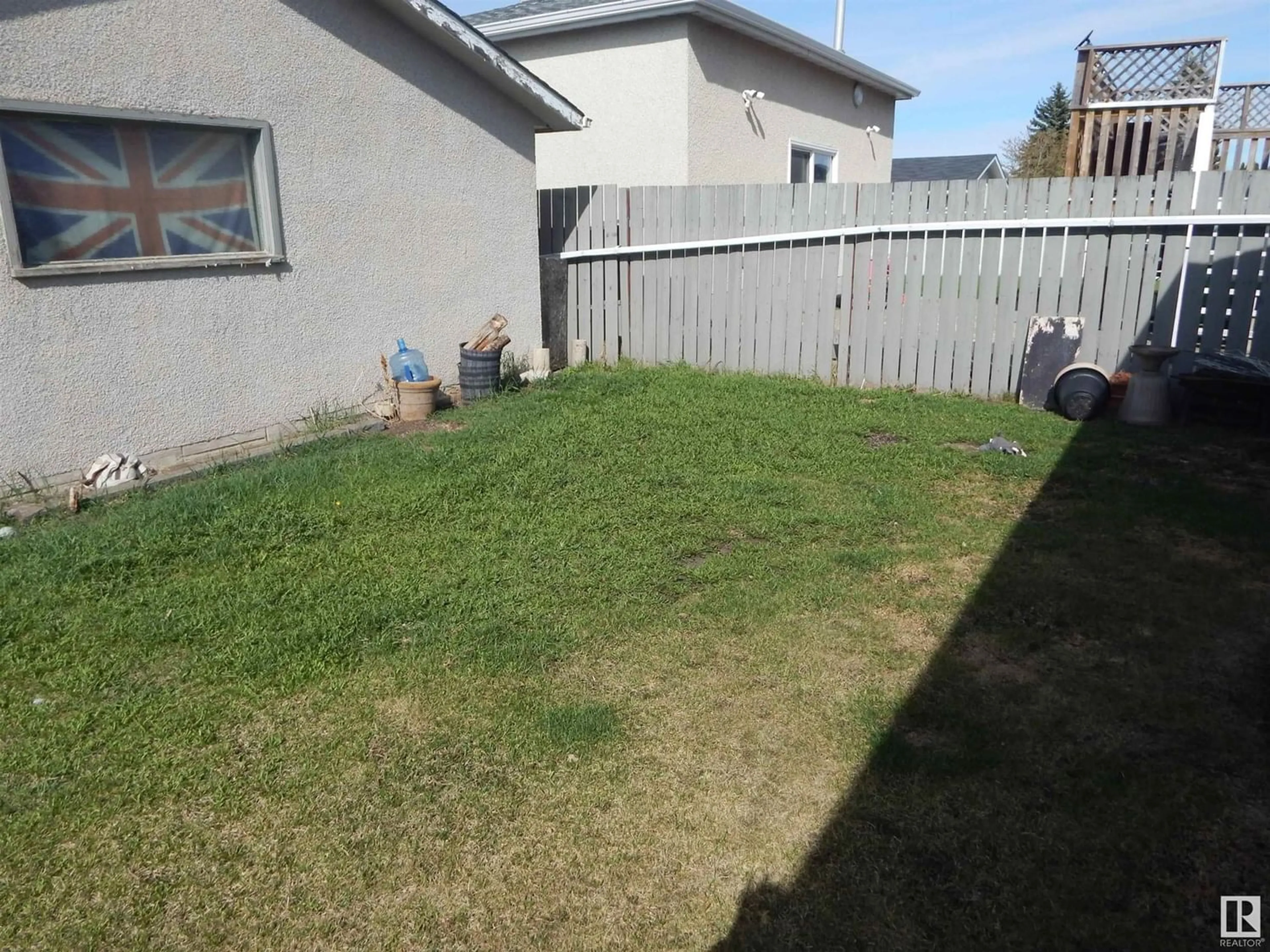 Fenced yard for 8904 150 AV NW, Edmonton Alberta T5E2N3