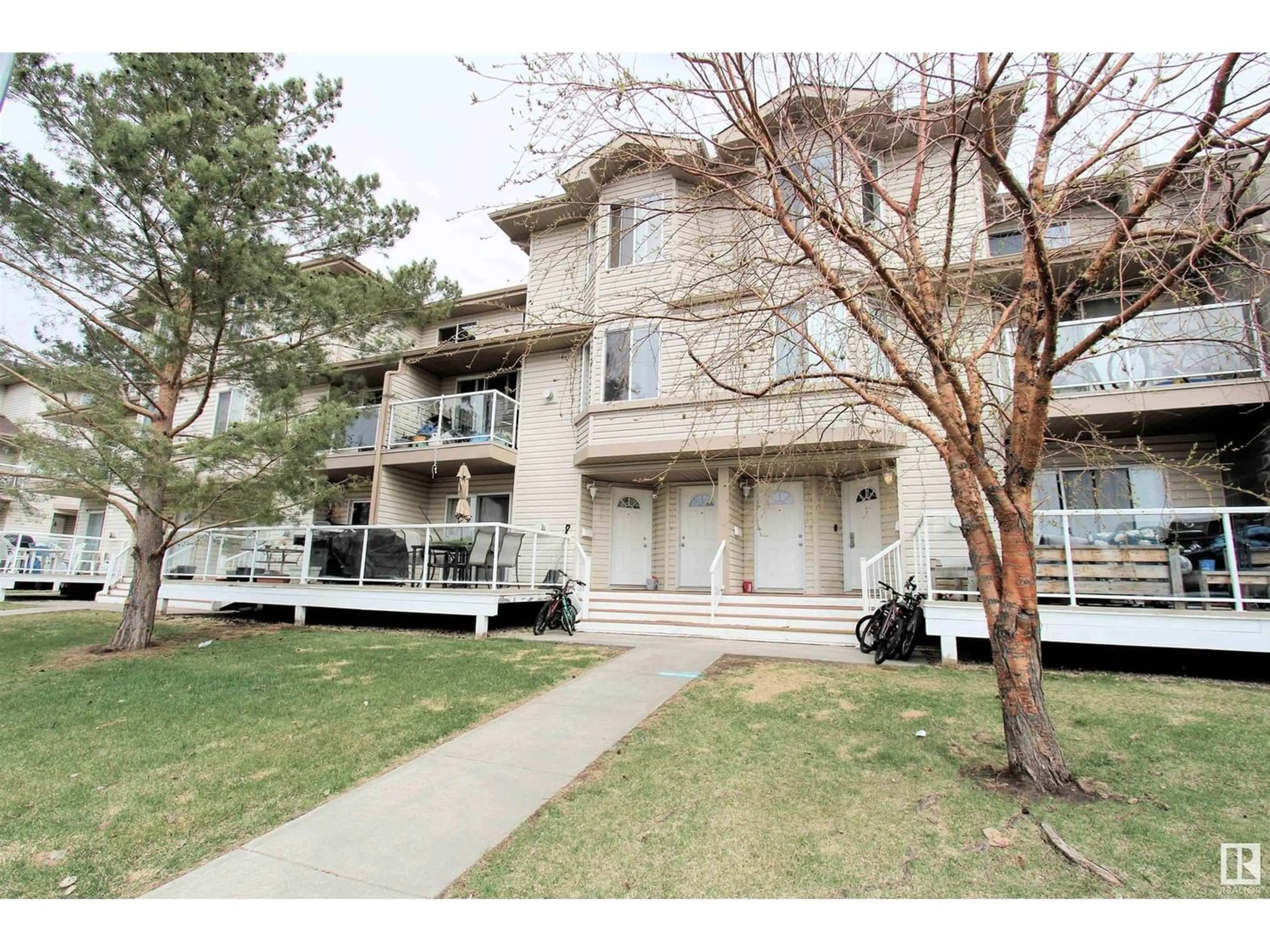A pic from exterior of the house or condo for #80 2505 42 ST NW, Edmonton Alberta T6L7G8