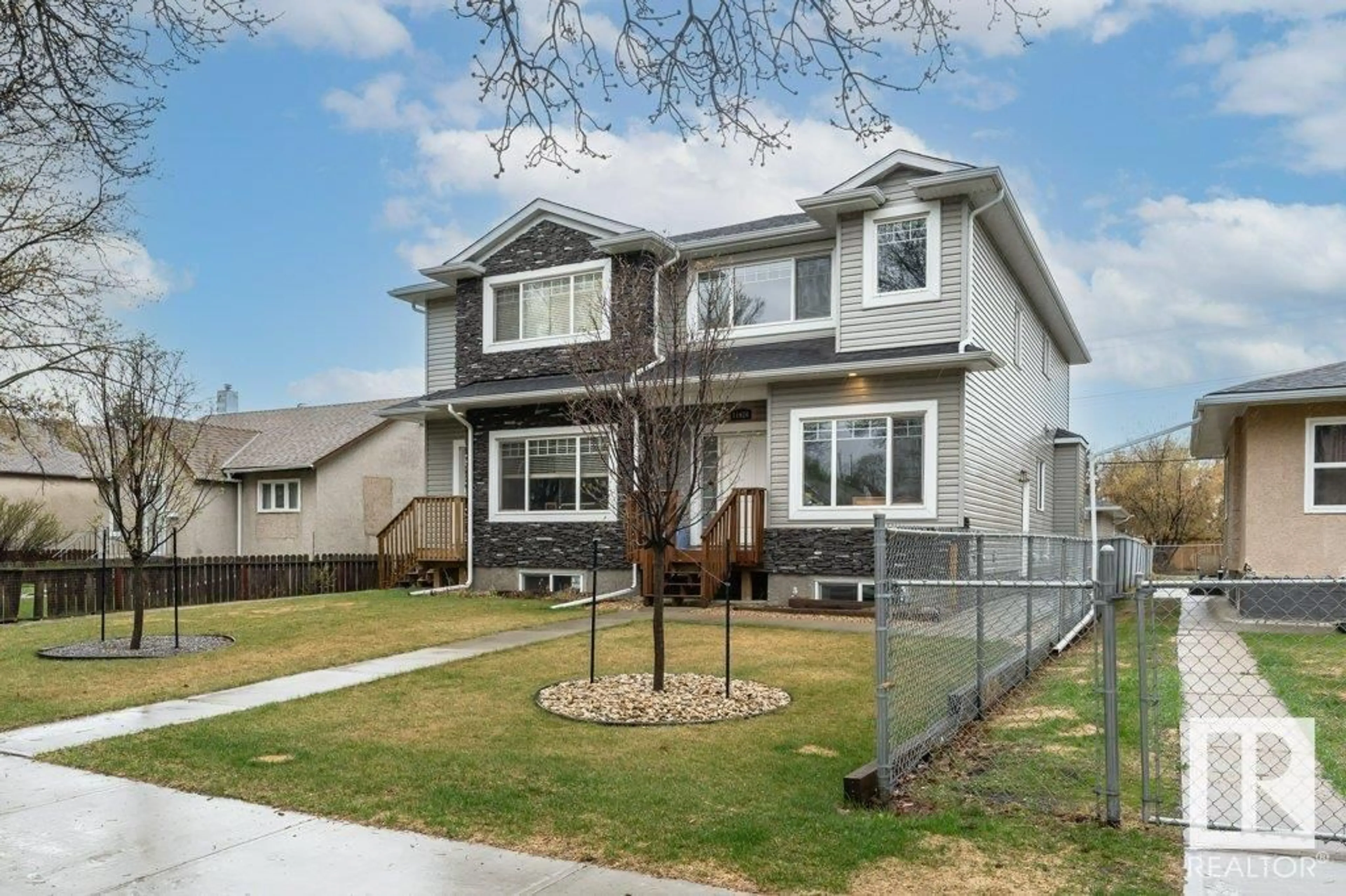 Frontside or backside of a home for 11926 87 ST NW, Edmonton Alberta T5B3N2
