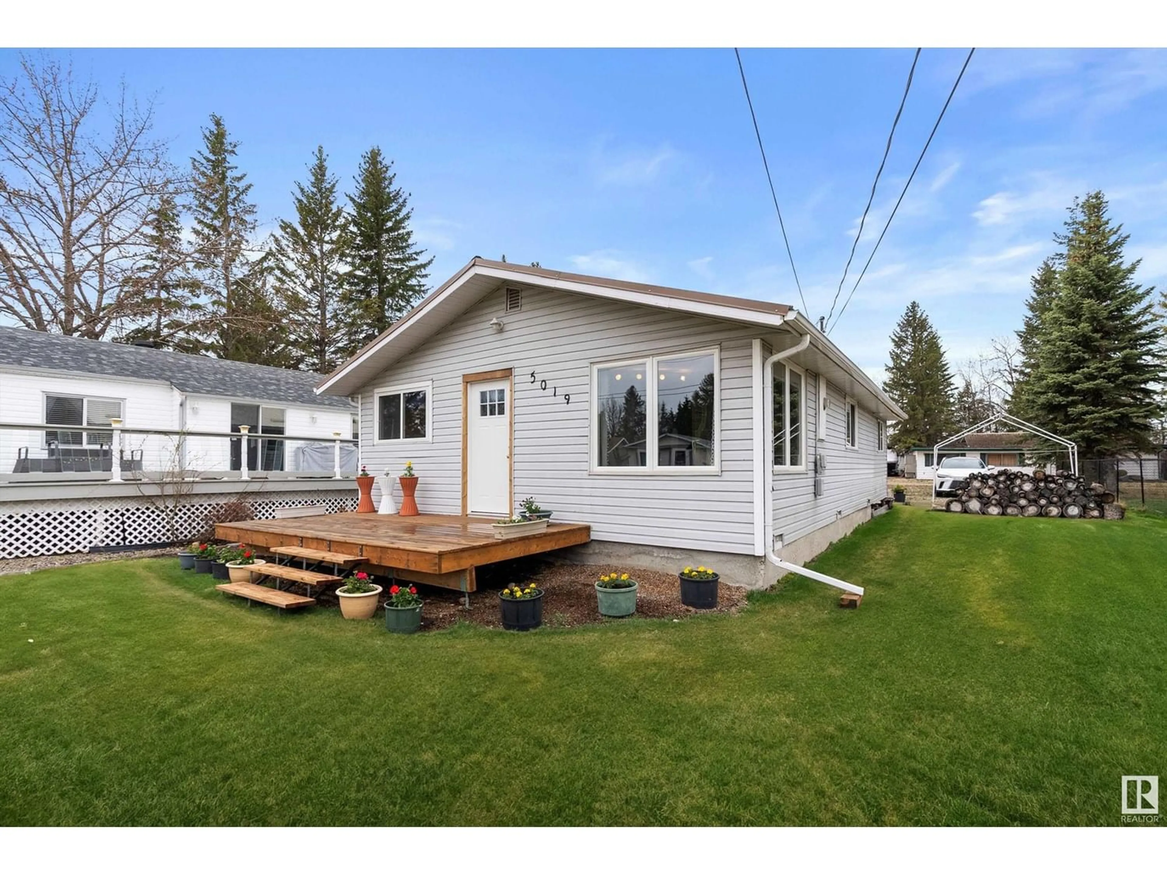 Frontside or backside of a home for 5019 Lakeview DR, Rural Lac Ste. Anne County Alberta T0E0A0