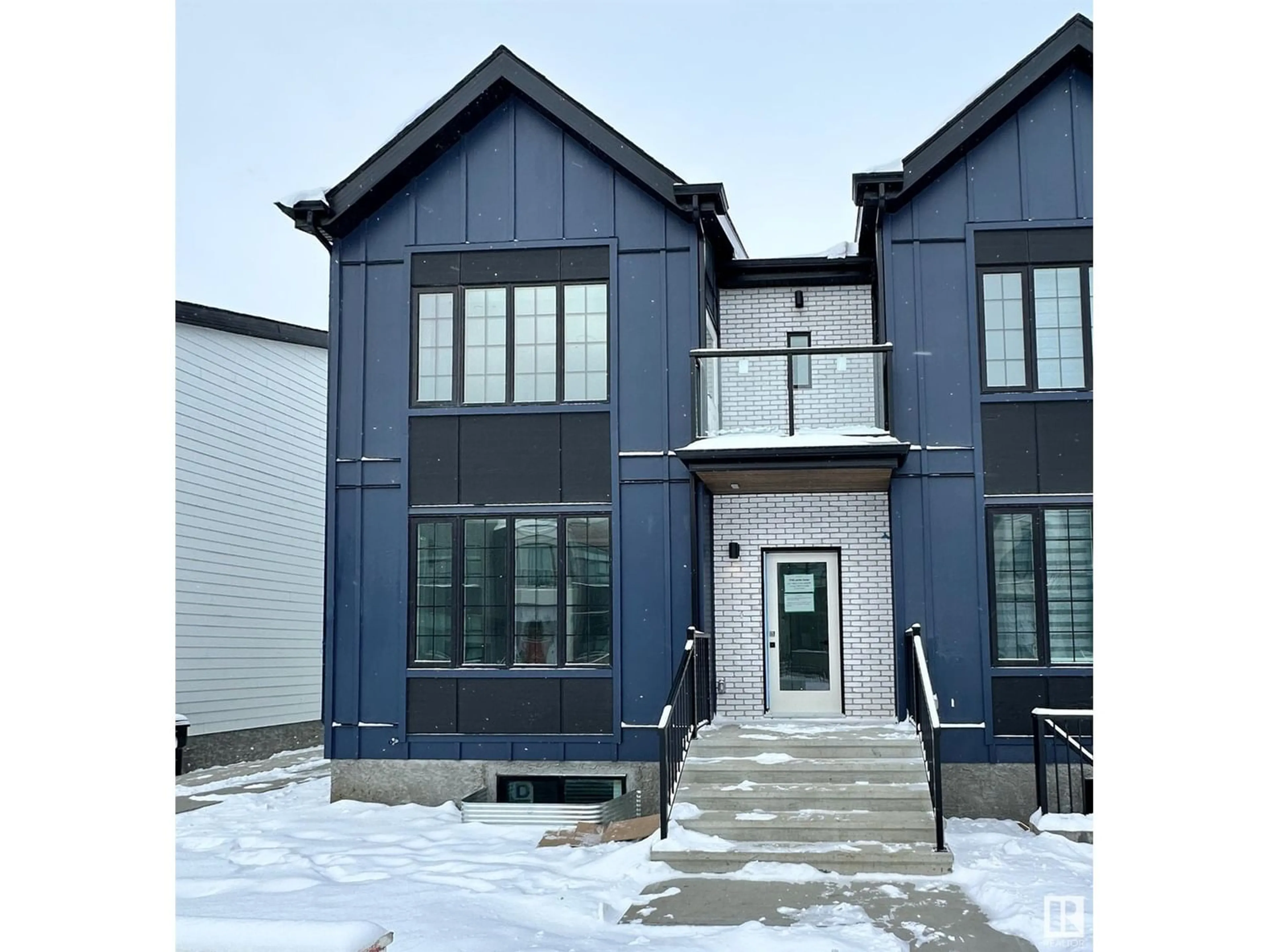 A pic from exterior of the house or condo for 7744 YORKE ME NW, Edmonton Alberta T5G2S5