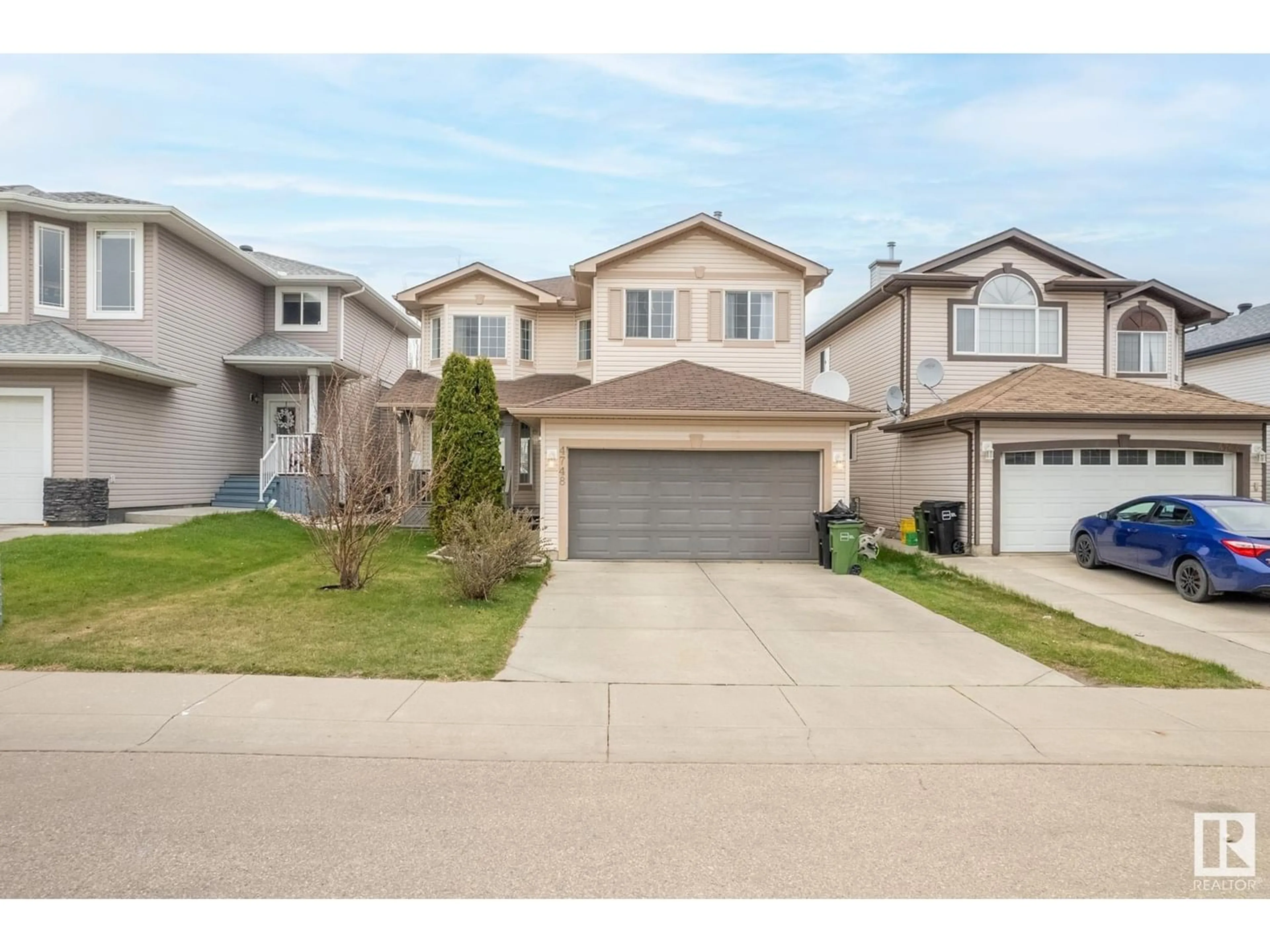 Frontside or backside of a home for 4748 154 AV NW, Edmonton Alberta T5Y0C2