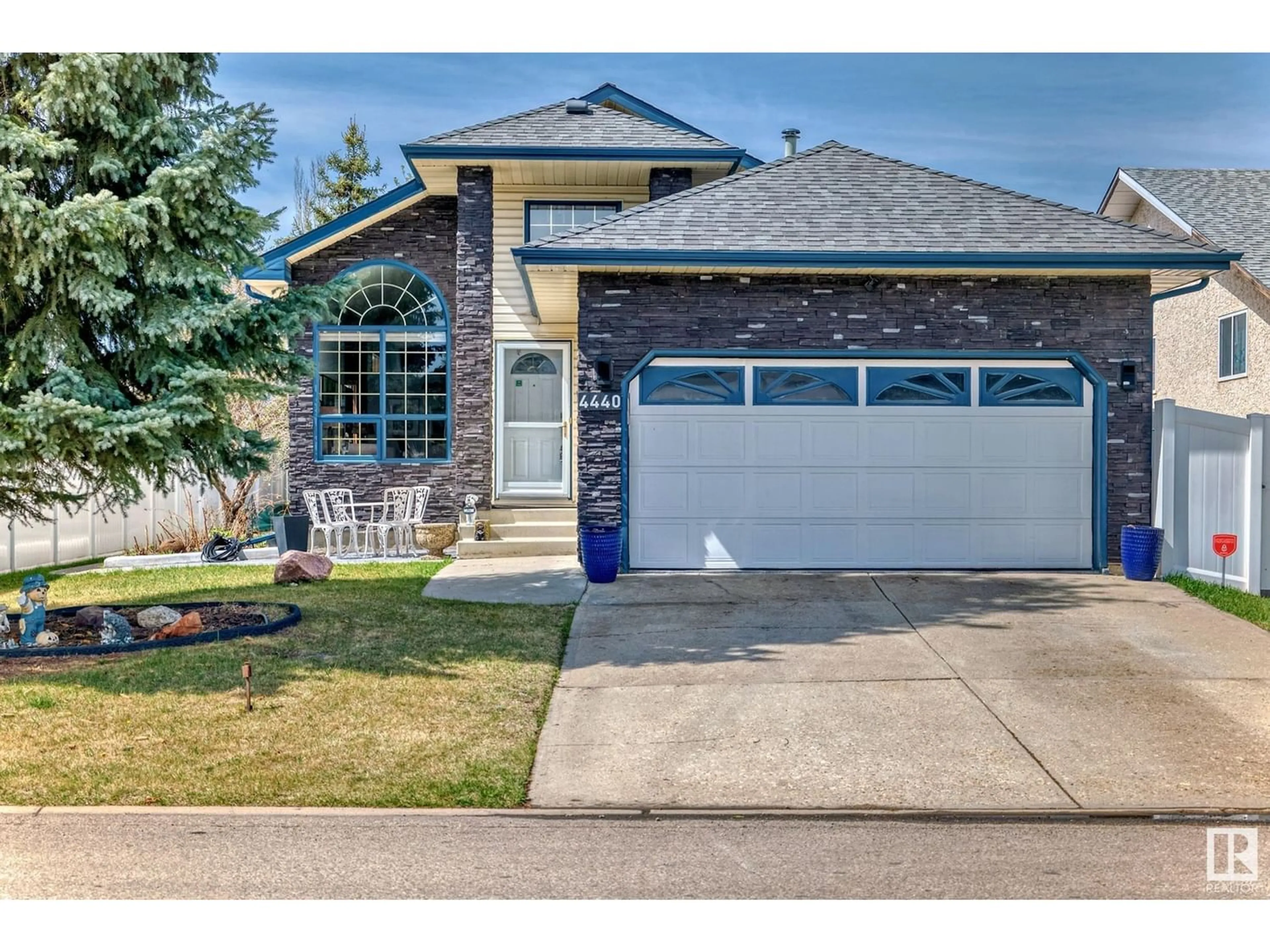 Frontside or backside of a home for 4440 29 ST NW, Edmonton Alberta T6T1G9