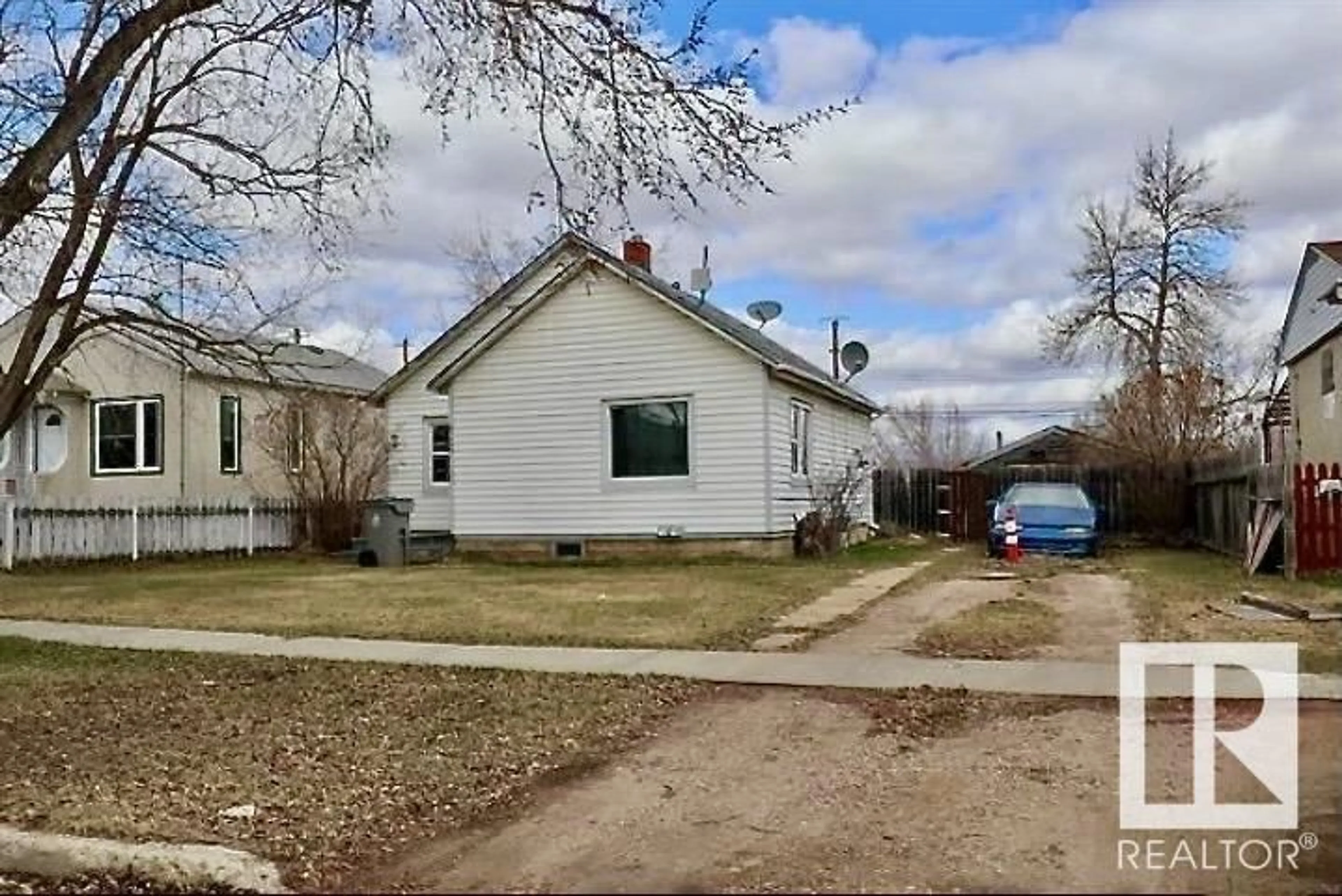Frontside or backside of a home for 4720 47 AV, Redwater Alberta T0A2W0