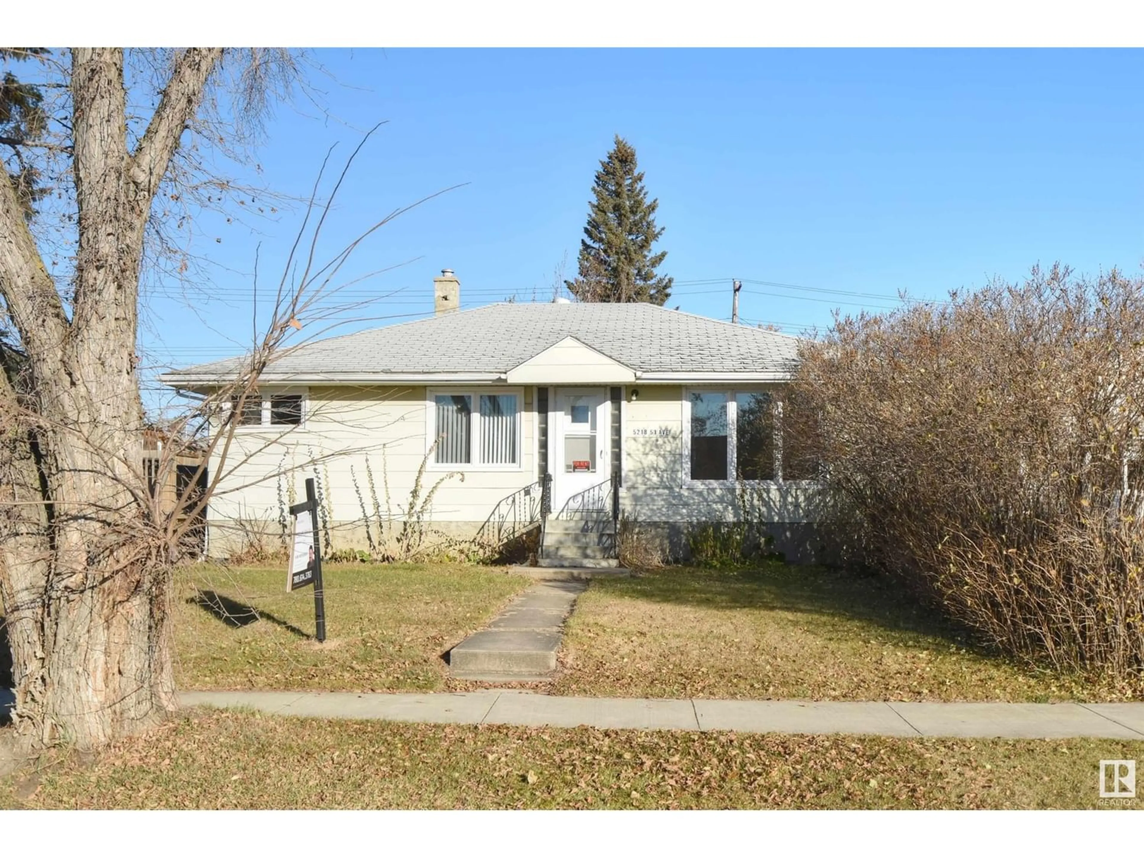 Frontside or backside of a home for 5218 51 Ave, St. Paul Town Alberta T0A3A1