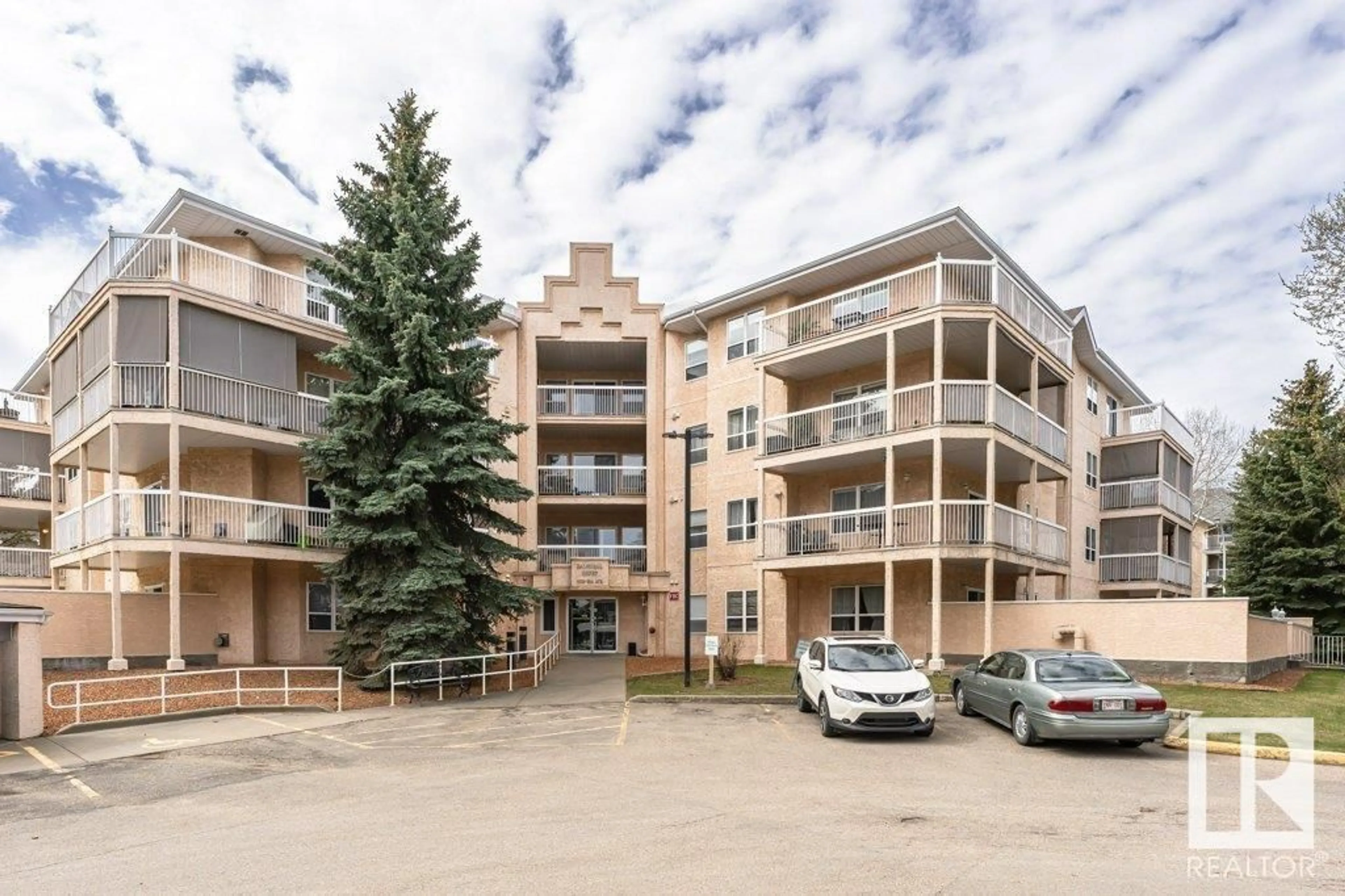 A pic from exterior of the house or condo for #207 17519 98A AV NW, Edmonton Alberta T5T6C1