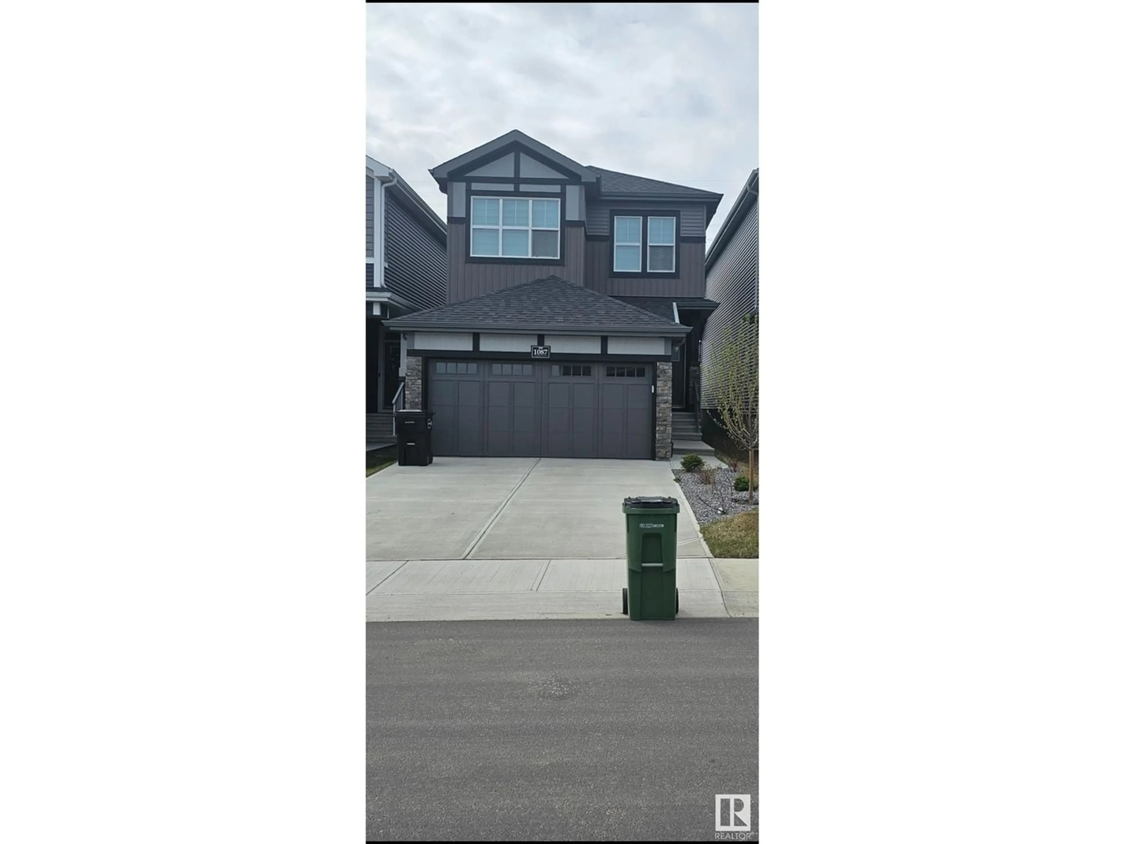 Frontside or backside of a home for 1087 Eaton RD NW NW, Edmonton Alberta T6M1M9