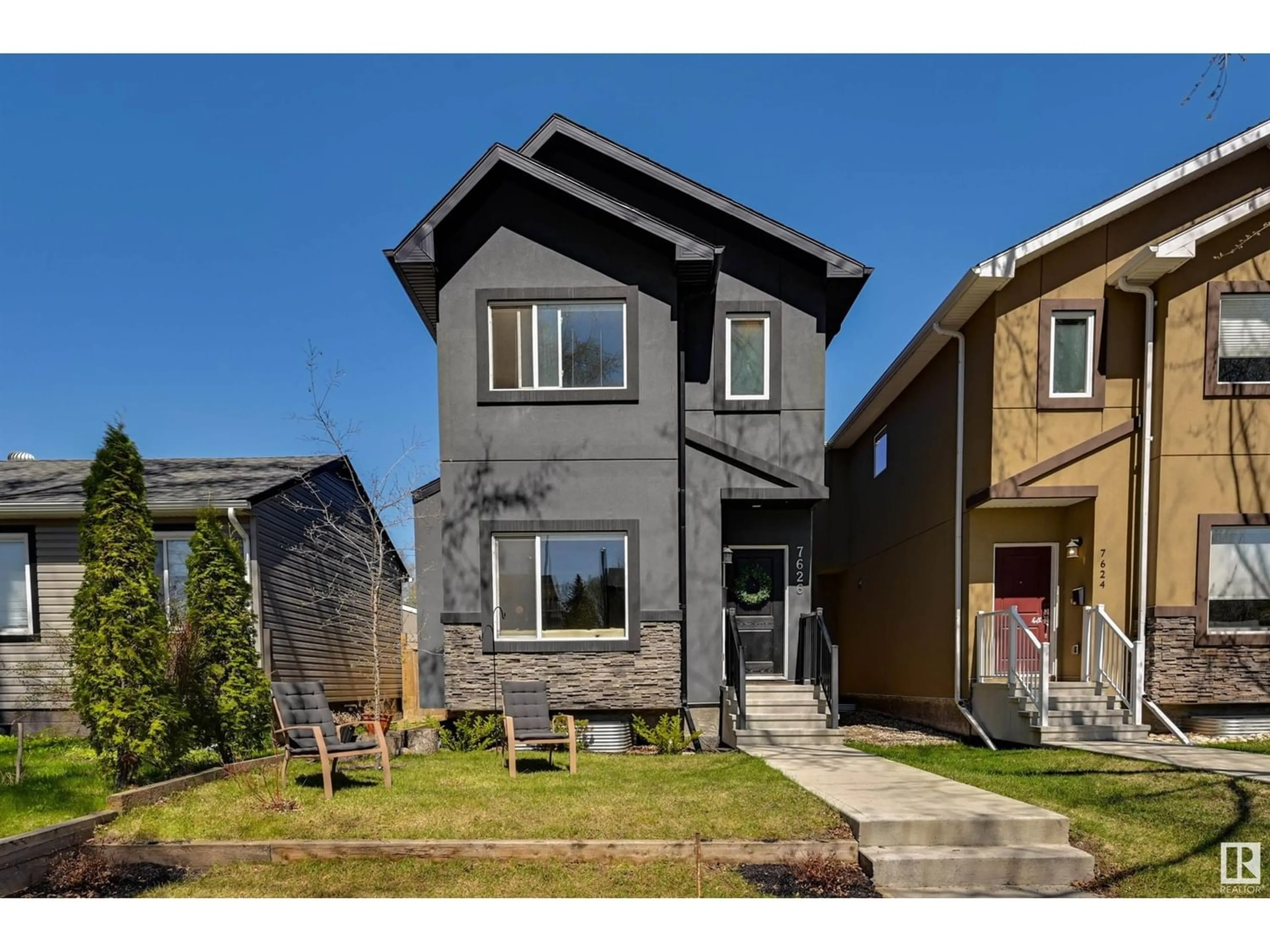 Frontside or backside of a home for 7626 91 AV NW, Edmonton Alberta T6C1P8