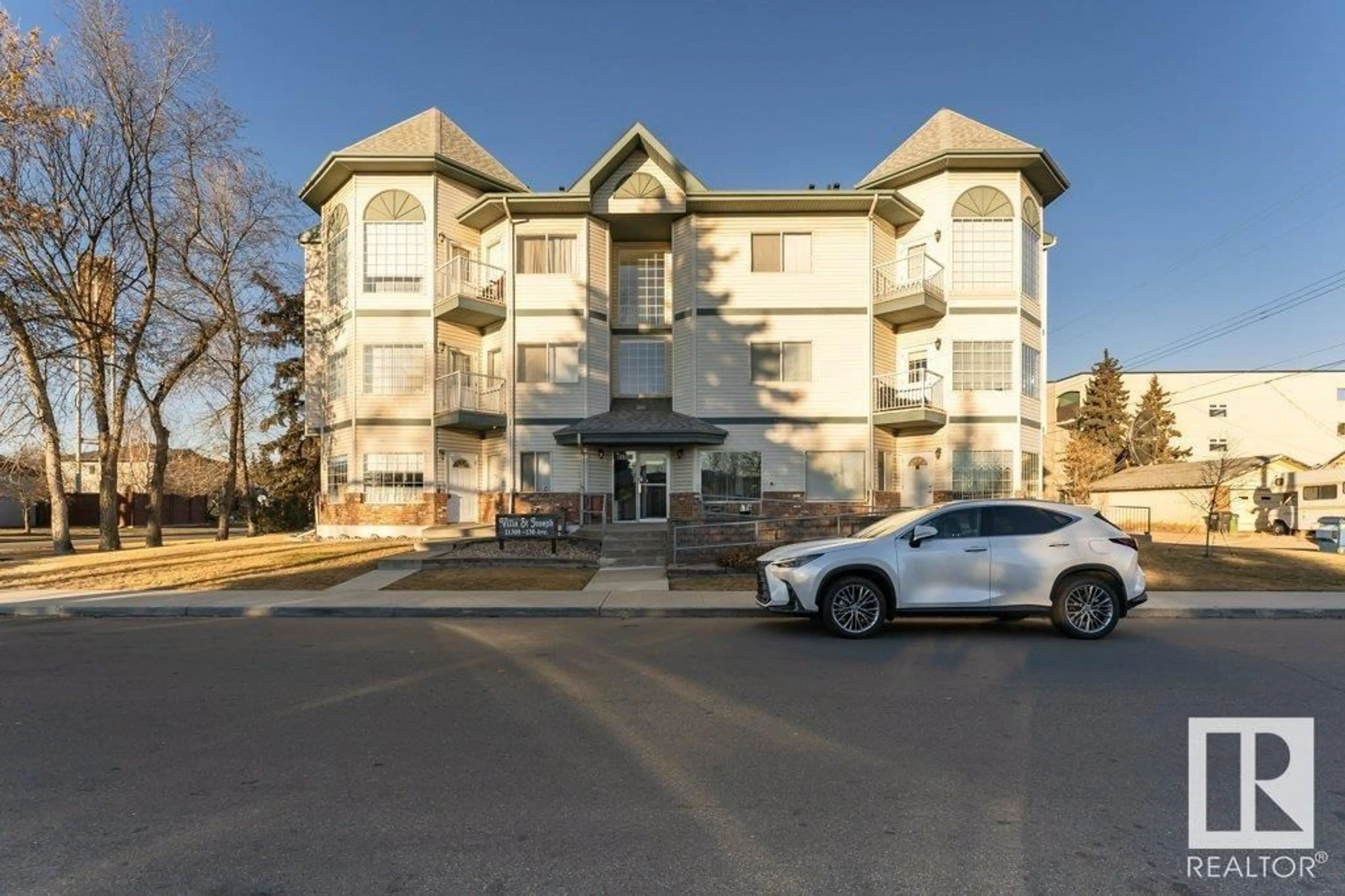 A pic from exterior of the house or condo for #205 11308 130 AV NW, Edmonton Alberta T5E6L2