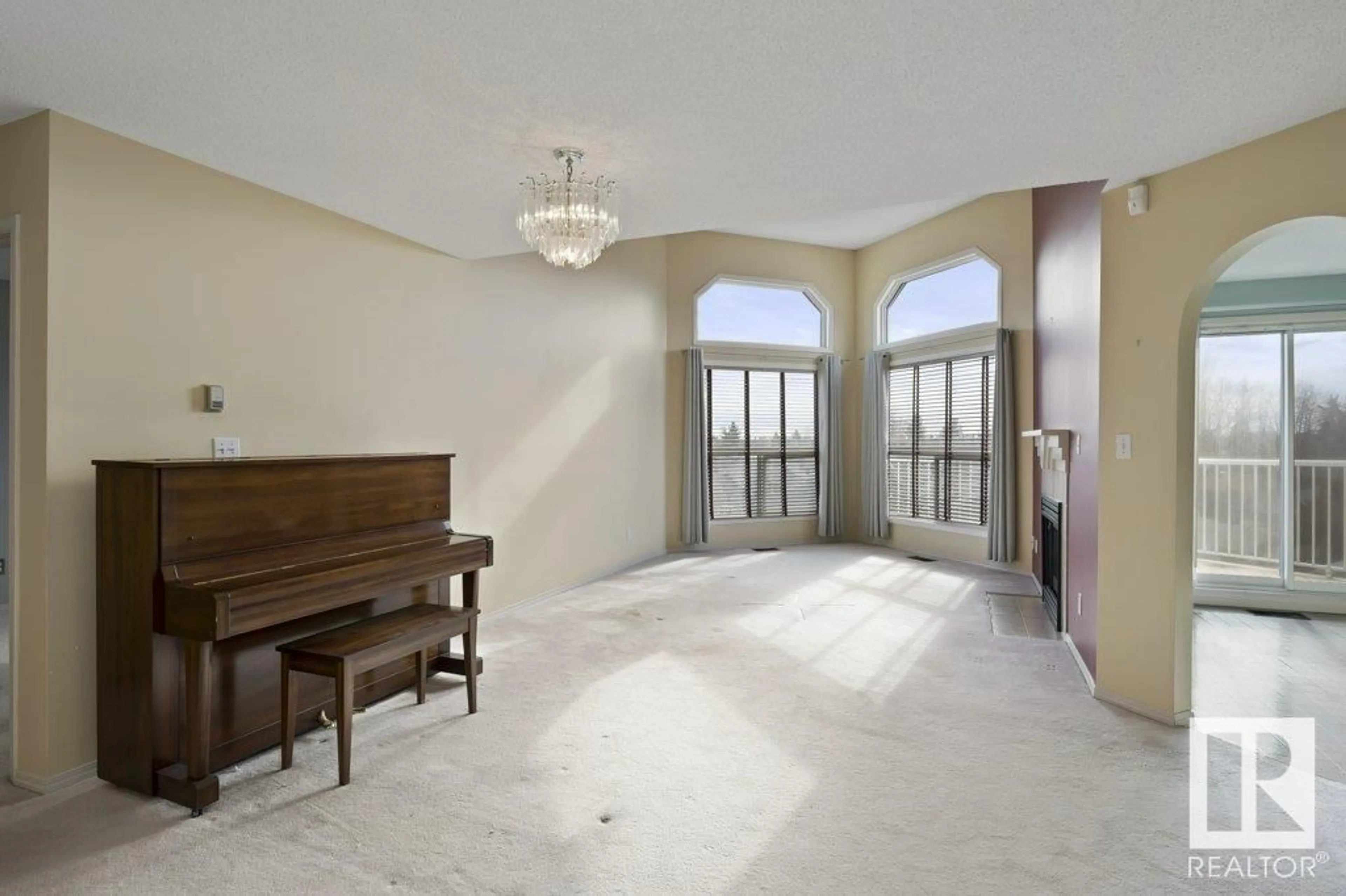 Indoor foyer for #401 65 GERVAIS RD, St. Albert Alberta T8N6H6