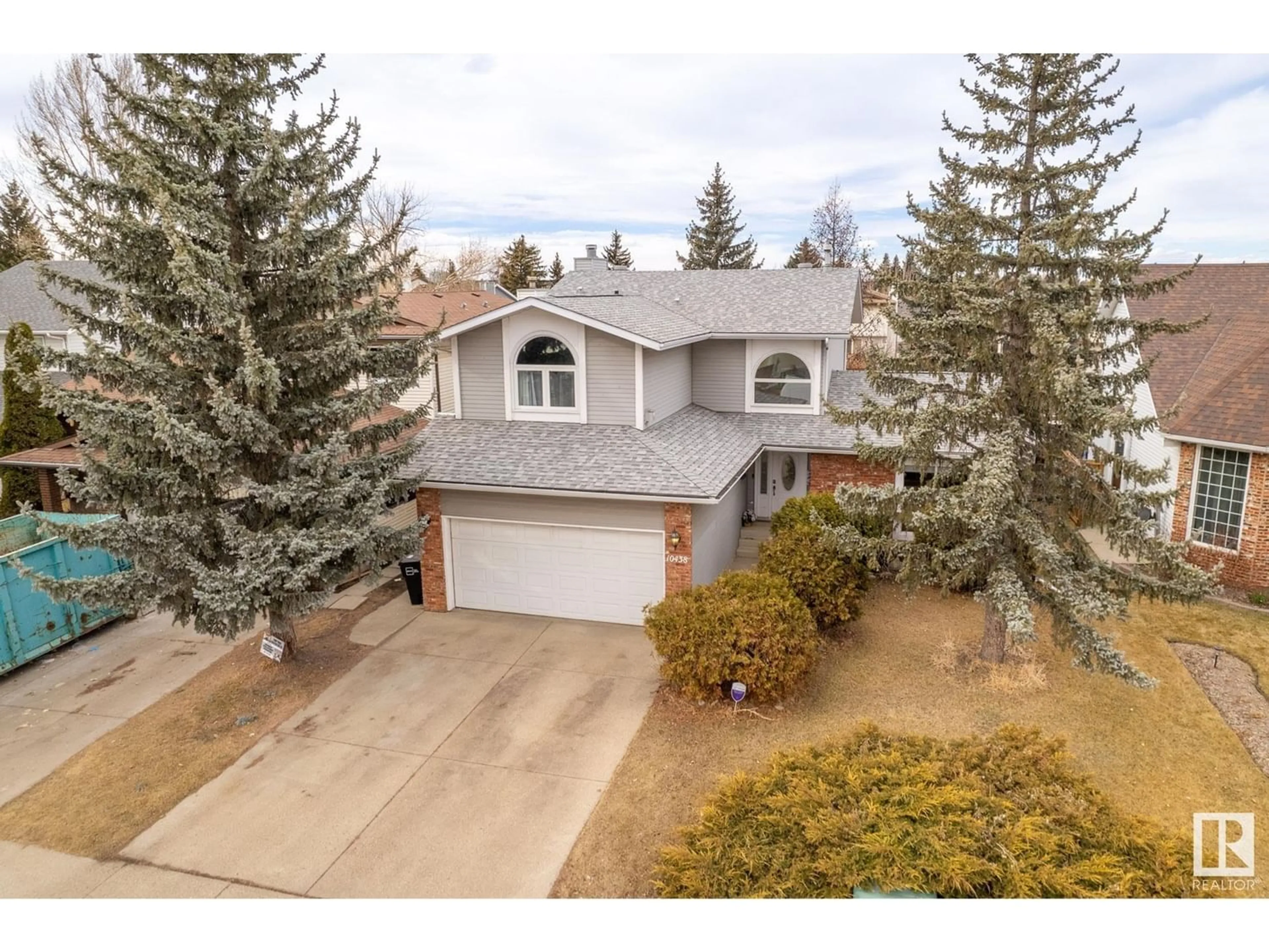 Frontside or backside of a home for 10438 10A AV NW, Edmonton Alberta T6J6G4