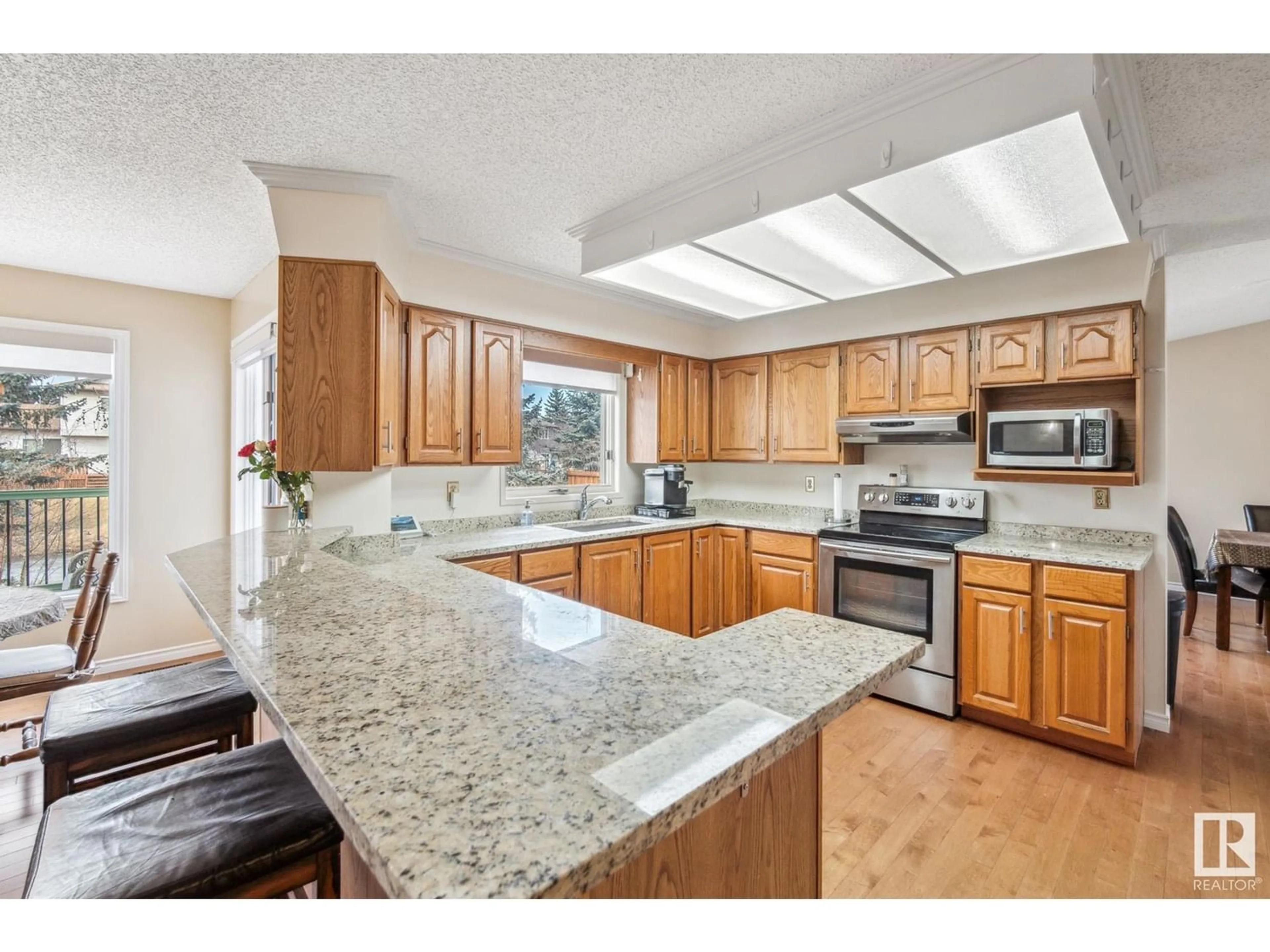 Kitchen for 10438 10A AV NW, Edmonton Alberta T6J6G4