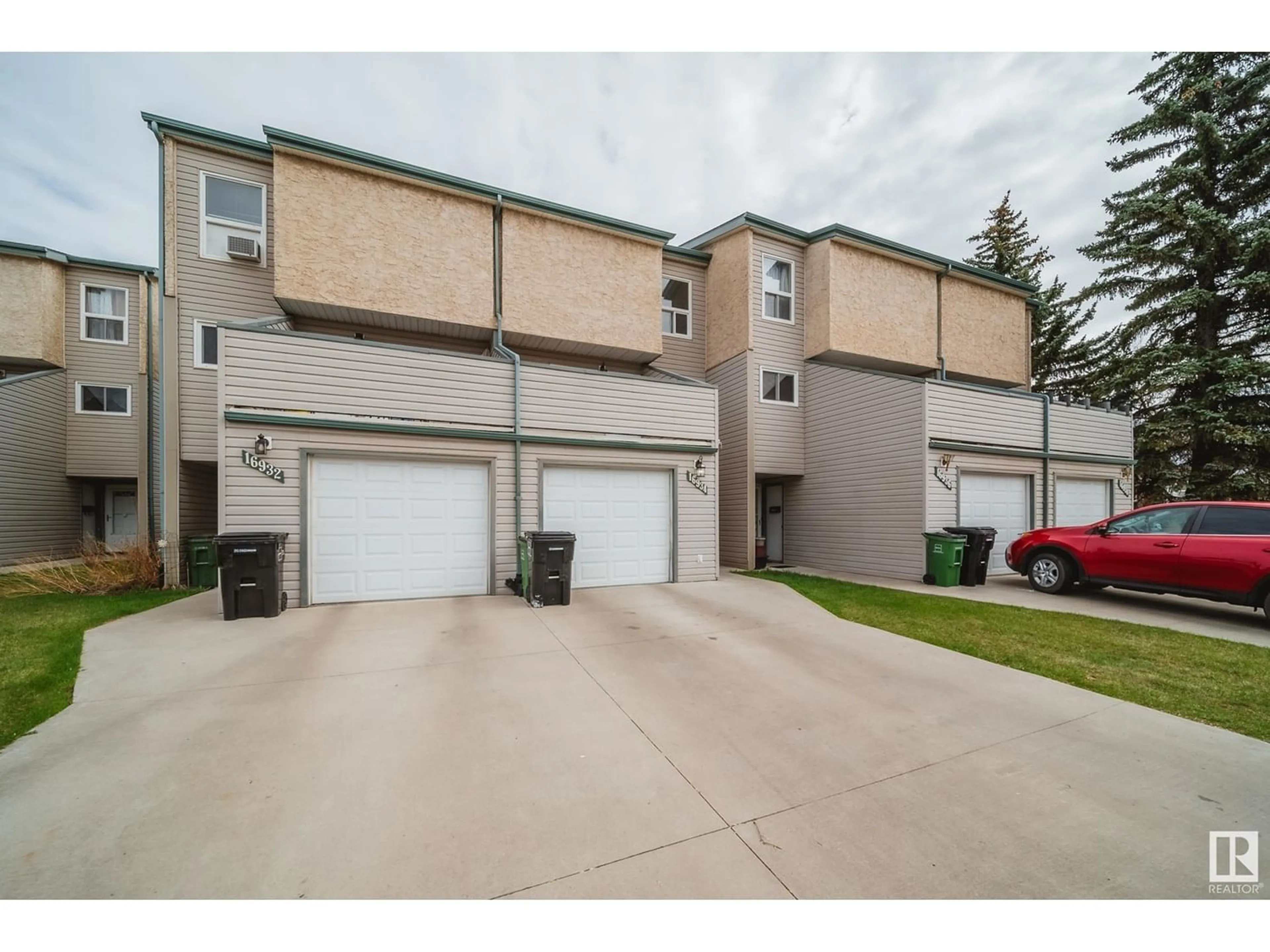 A pic from exterior of the house or condo for 16934 109 ST NW, Edmonton Alberta T5X2J3