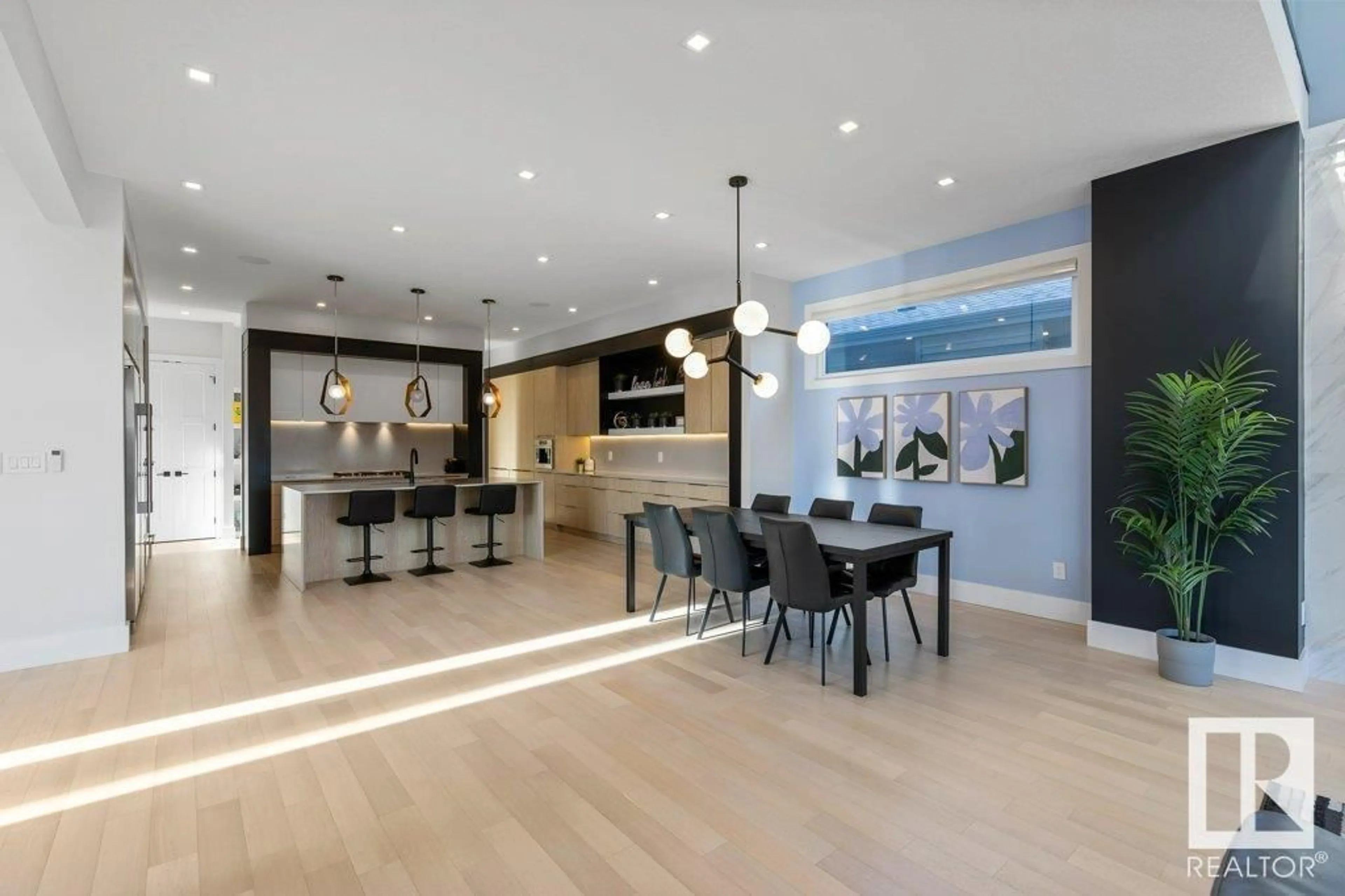 Contemporary kitchen for 1303 CLEMENT CO NW, Edmonton Alberta T6M0C9