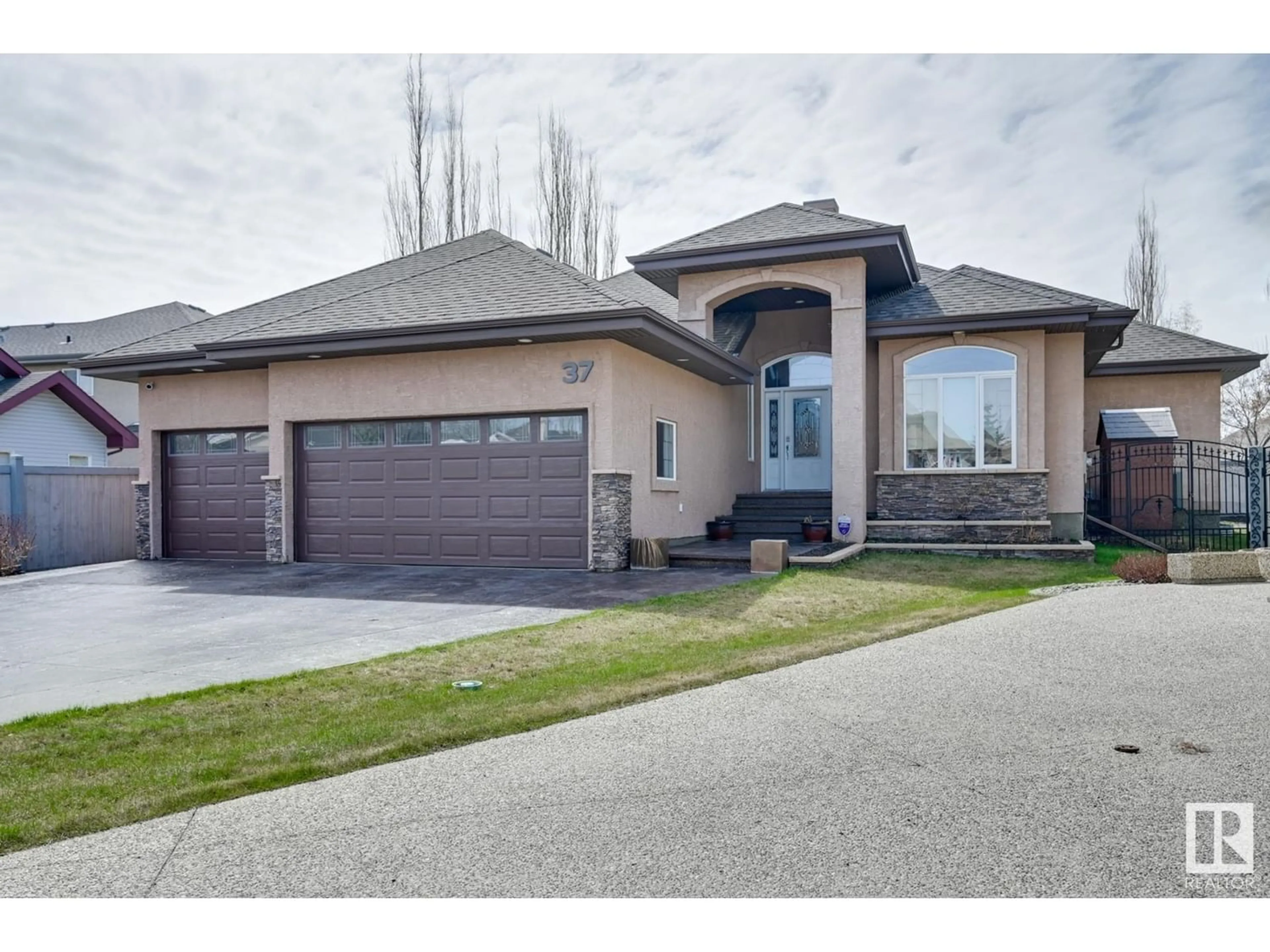 Frontside or backside of a home for 37 LOISELLE WY, St. Albert Alberta T8N3C4