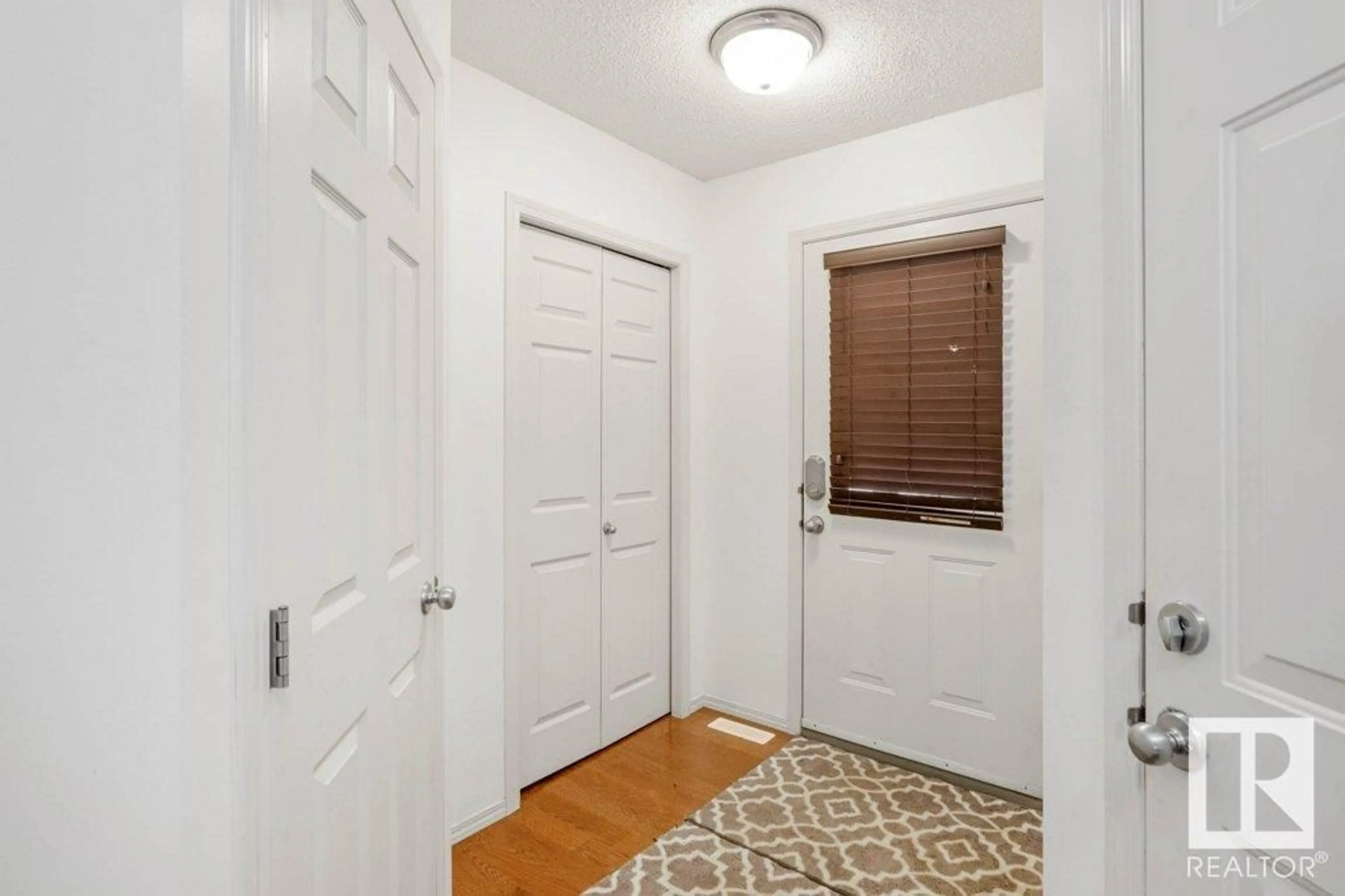 Indoor entryway for #35 1428 HODGSON WY NW, Edmonton Alberta T6R3P8