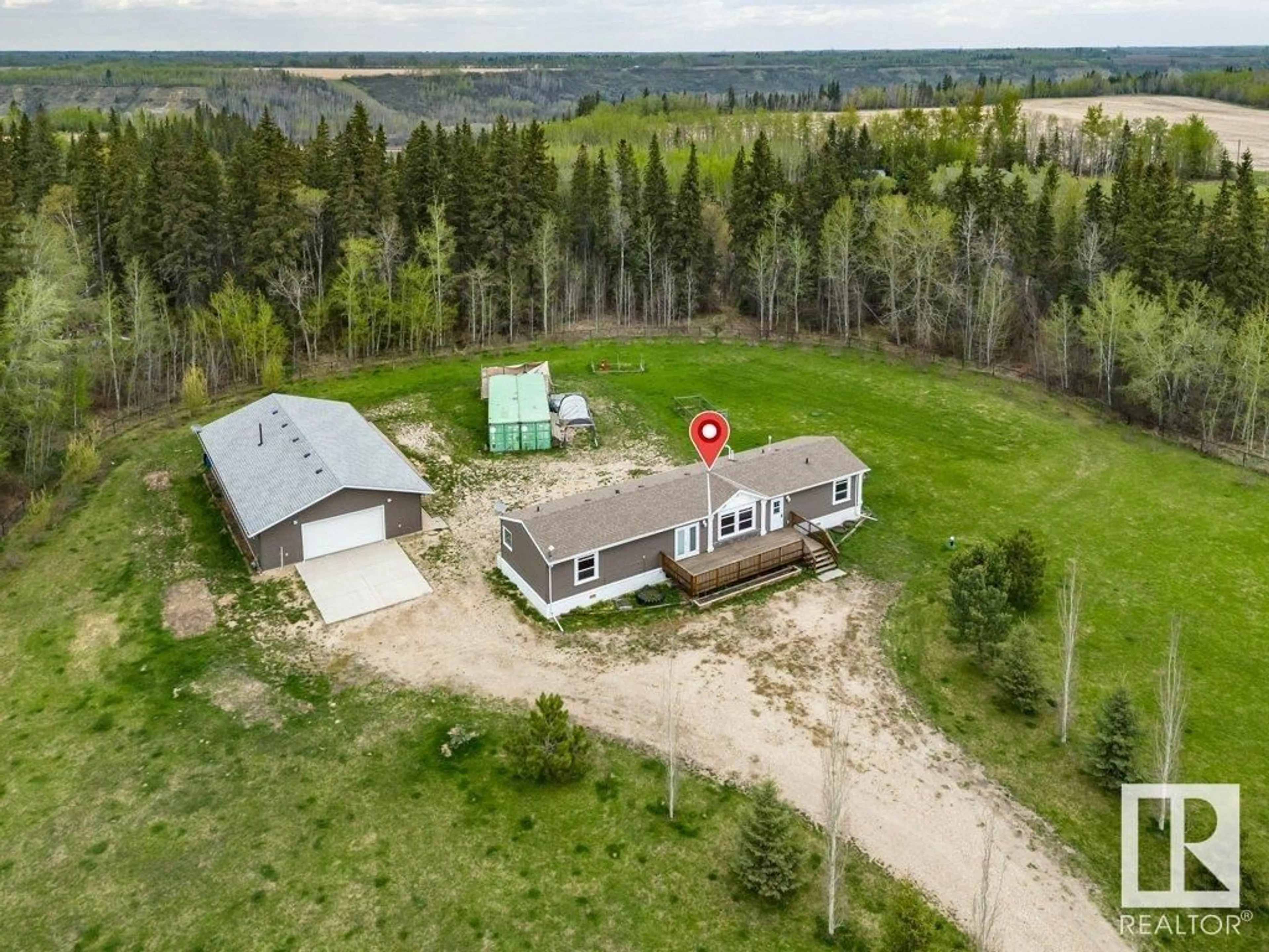 Cottage for 27276 Twp Rd 504, Rural Leduc County Alberta T0C0V0