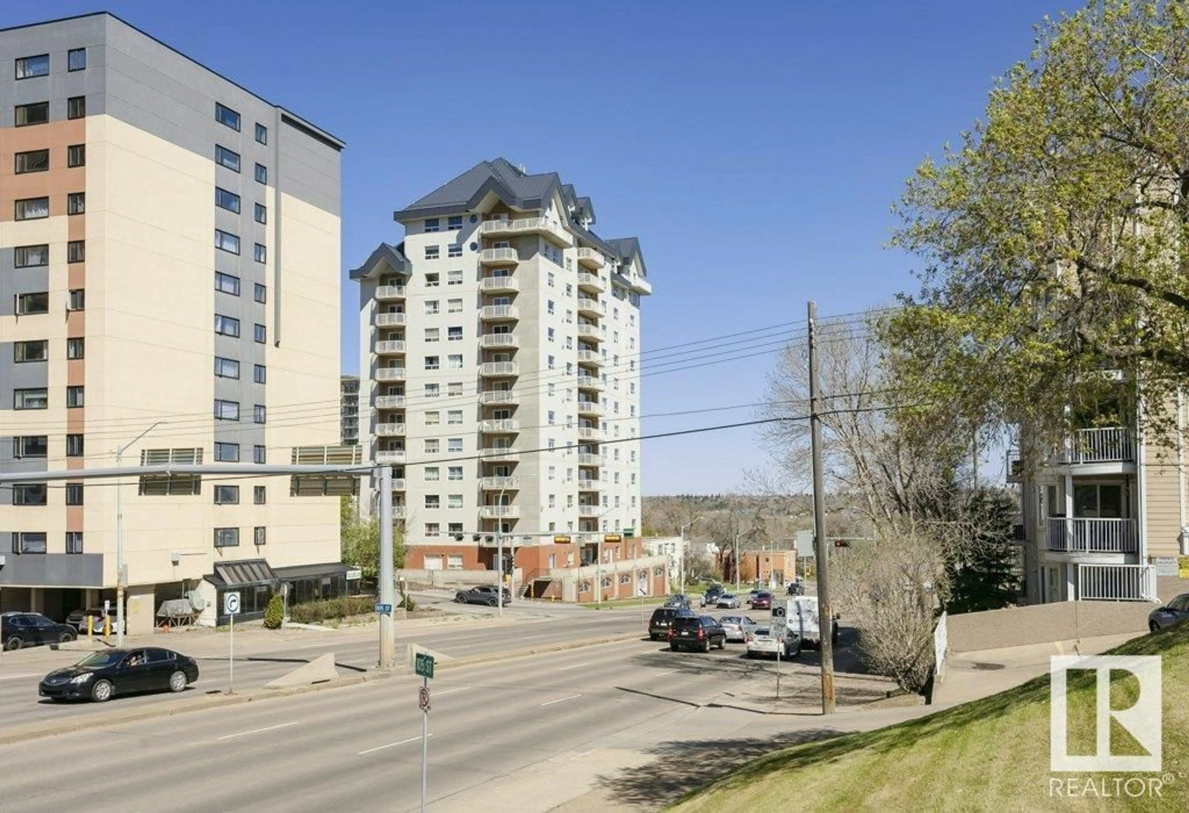 A pic from exterior of the house or condo for #1201 9707 105 ST NW, Edmonton Alberta T5K2Y4