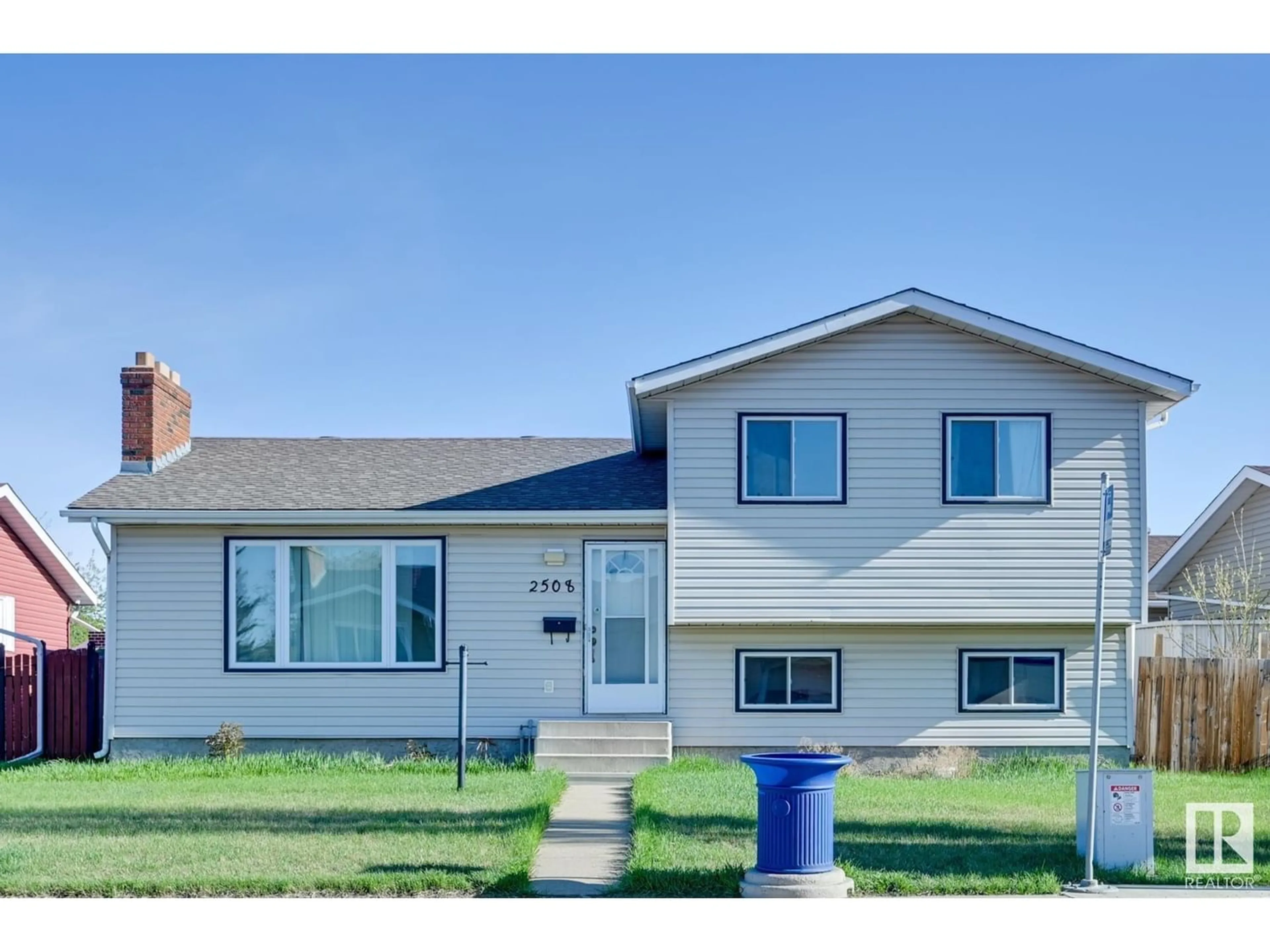 Frontside or backside of a home for 2508 135 AV NW, Edmonton Alberta T5A4E3
