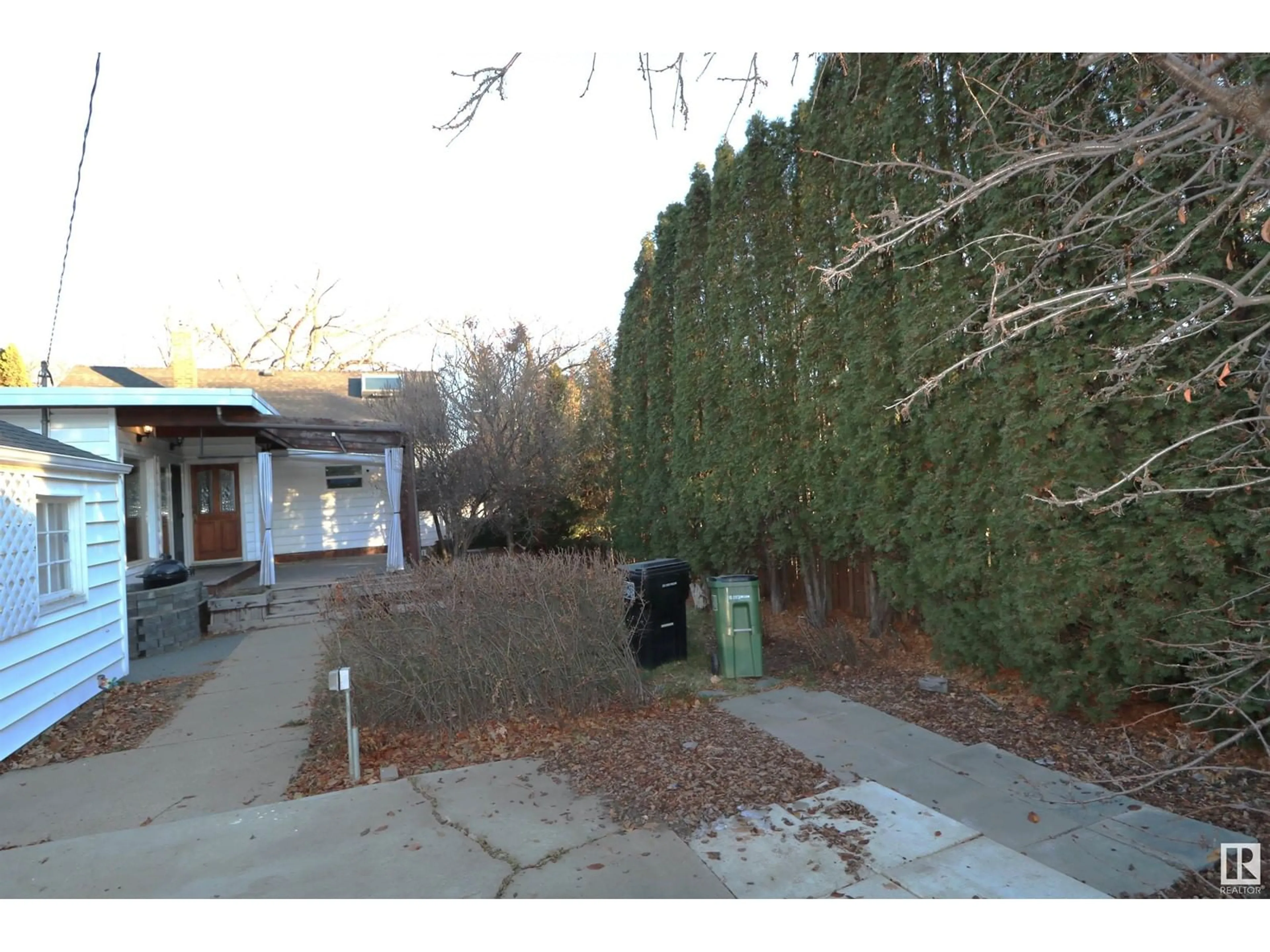 Street view for 10608 129 ST NW, Edmonton Alberta T5N1X3