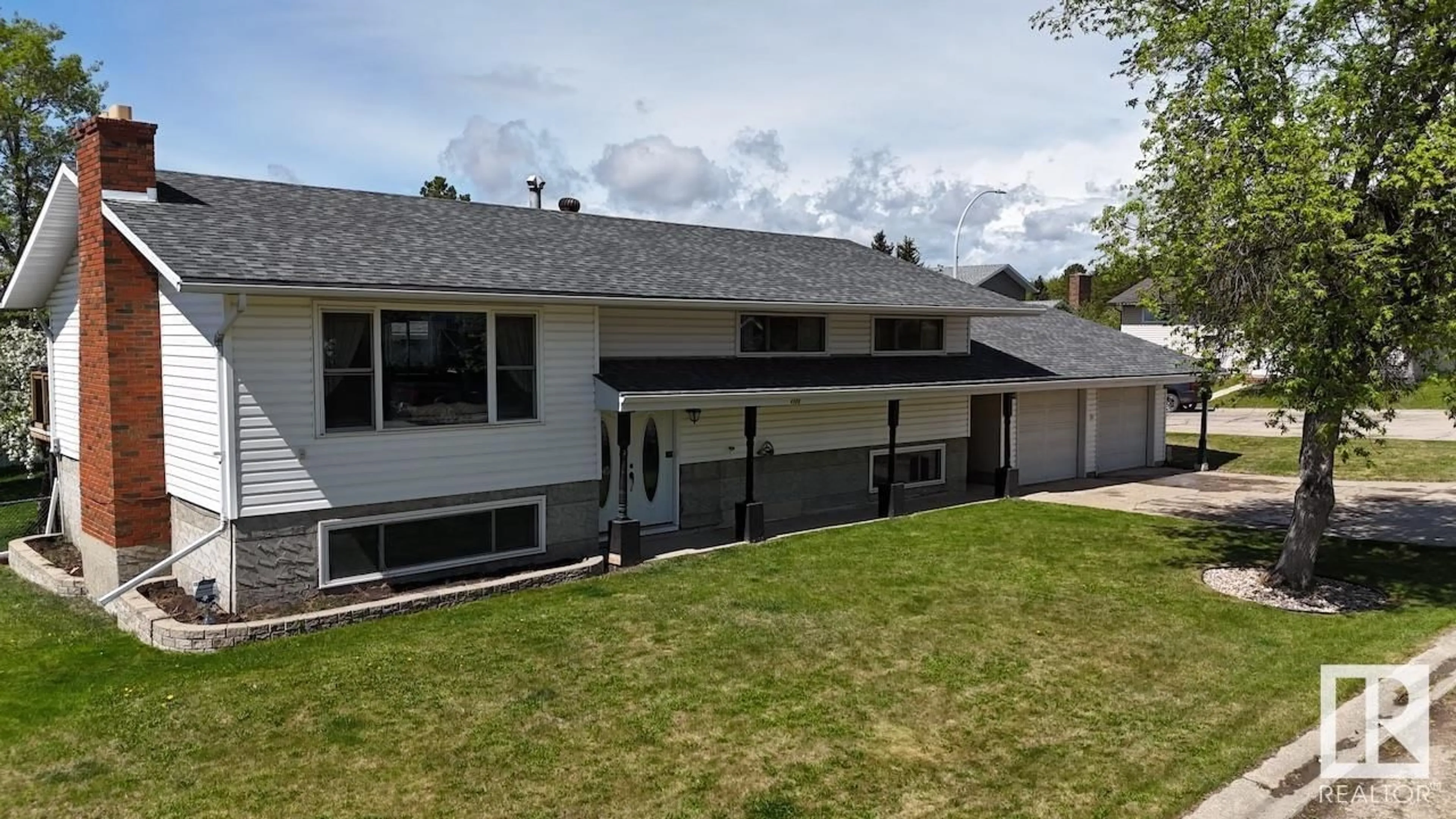 Frontside or backside of a home for 4508 52 ST, Drayton Valley Alberta T7A1K9