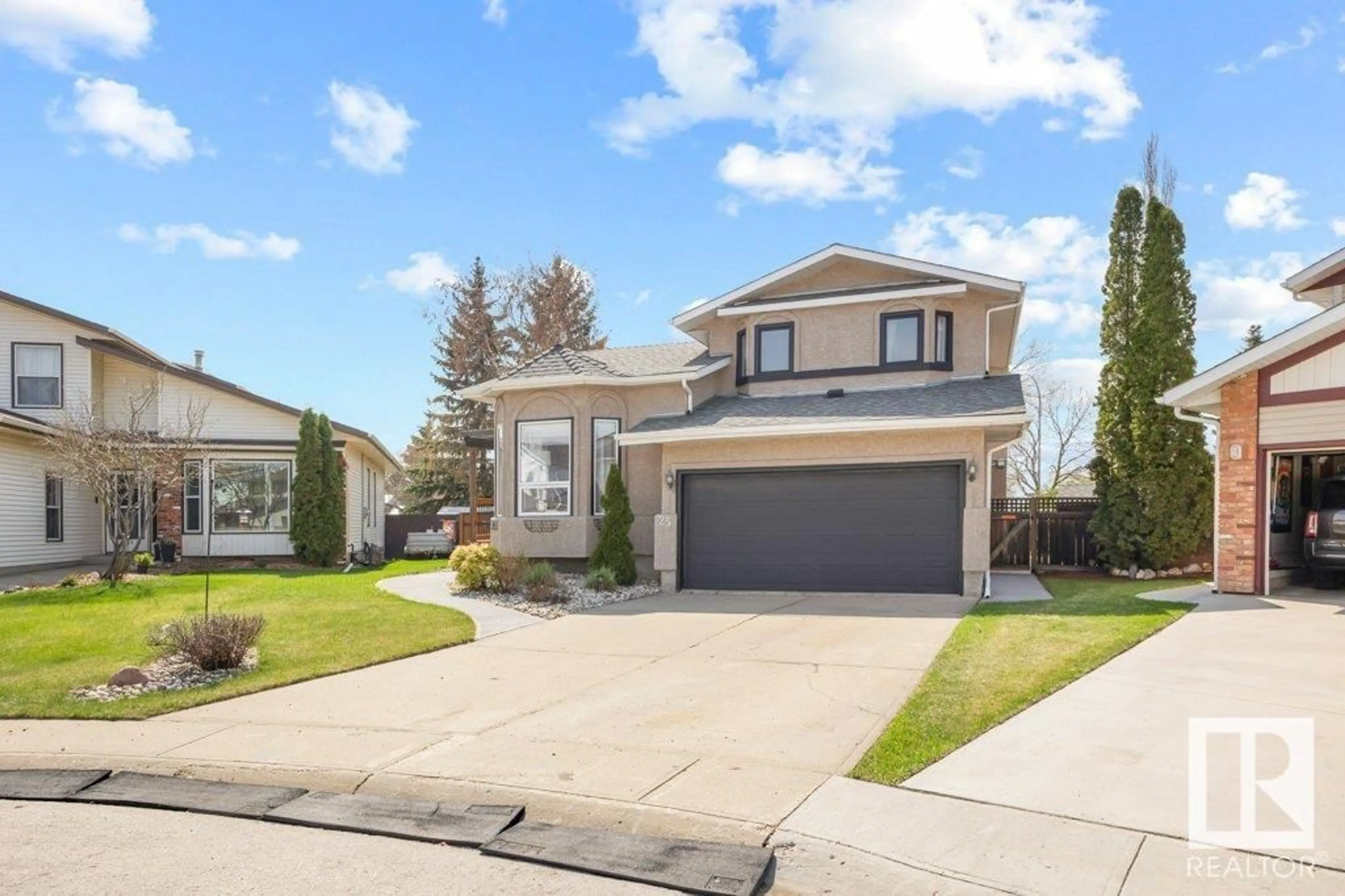 Frontside or backside of a home for 25 GREENBOROUGH CR, Sherwood Park Alberta T8A5G6