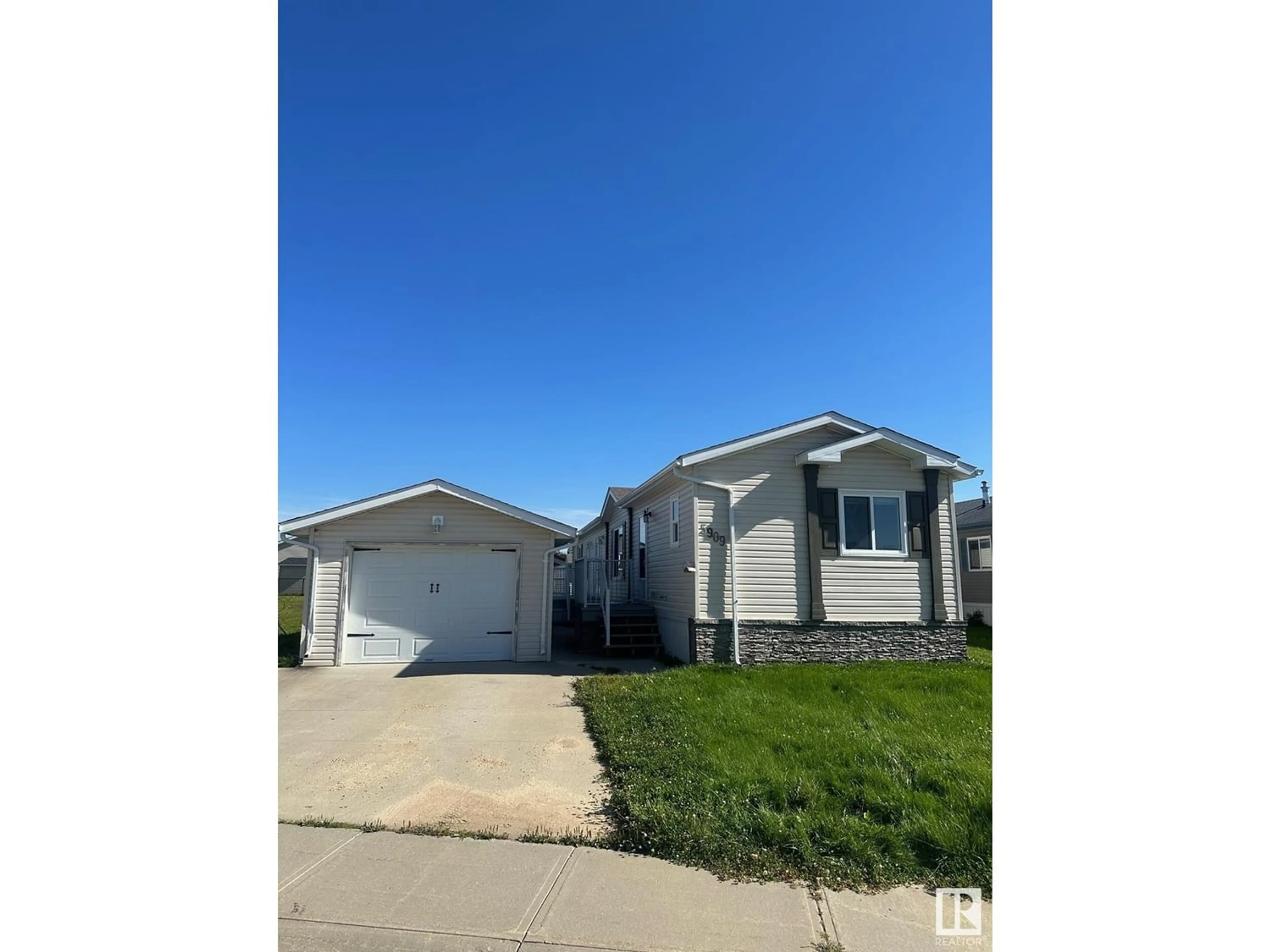 Frontside or backside of a home, the street view for 5909 Labrador RD, Cold Lake Alberta T9M0C6