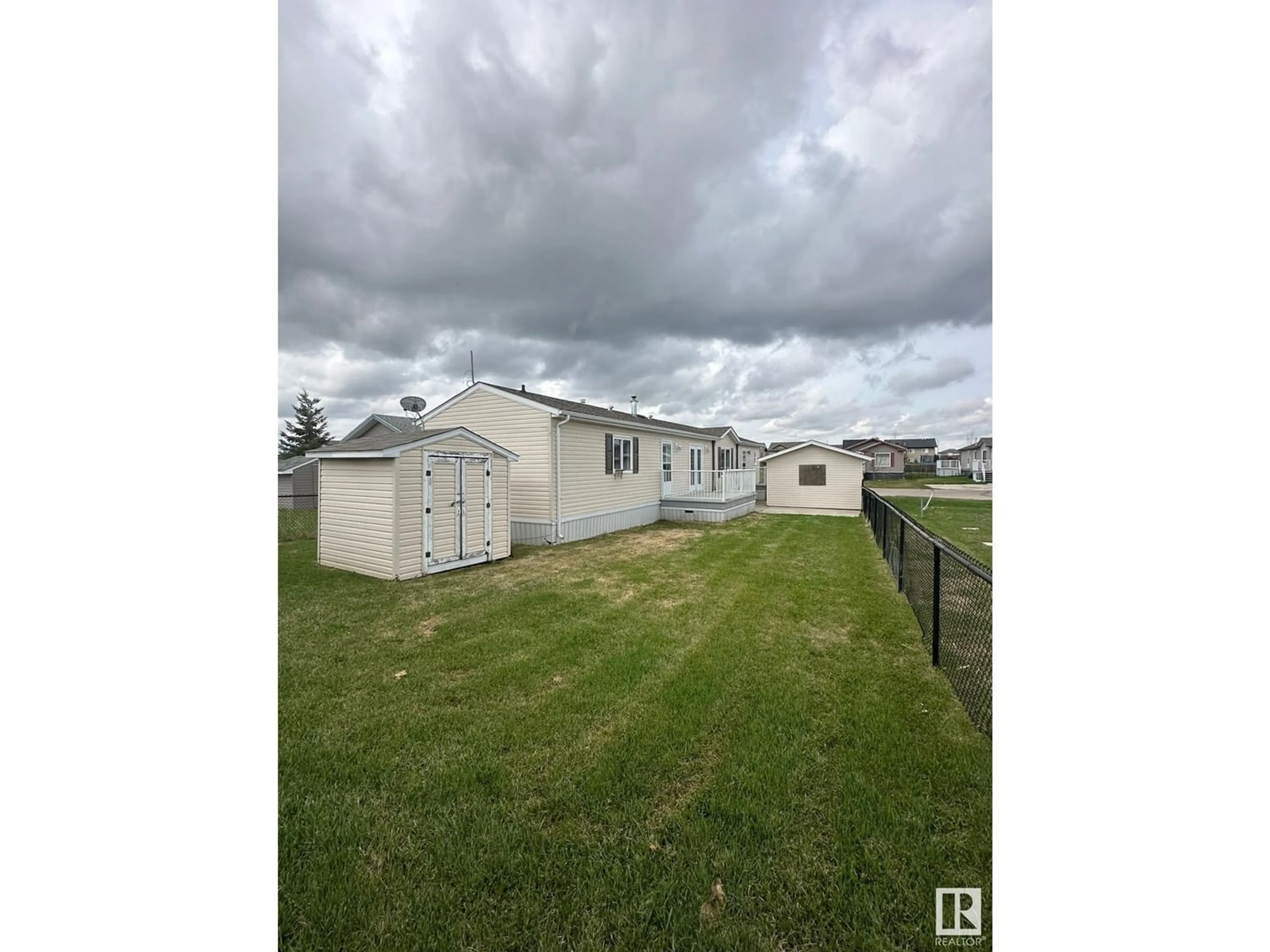 Shed for 5909 Labrador RD, Cold Lake Alberta T9M0C6