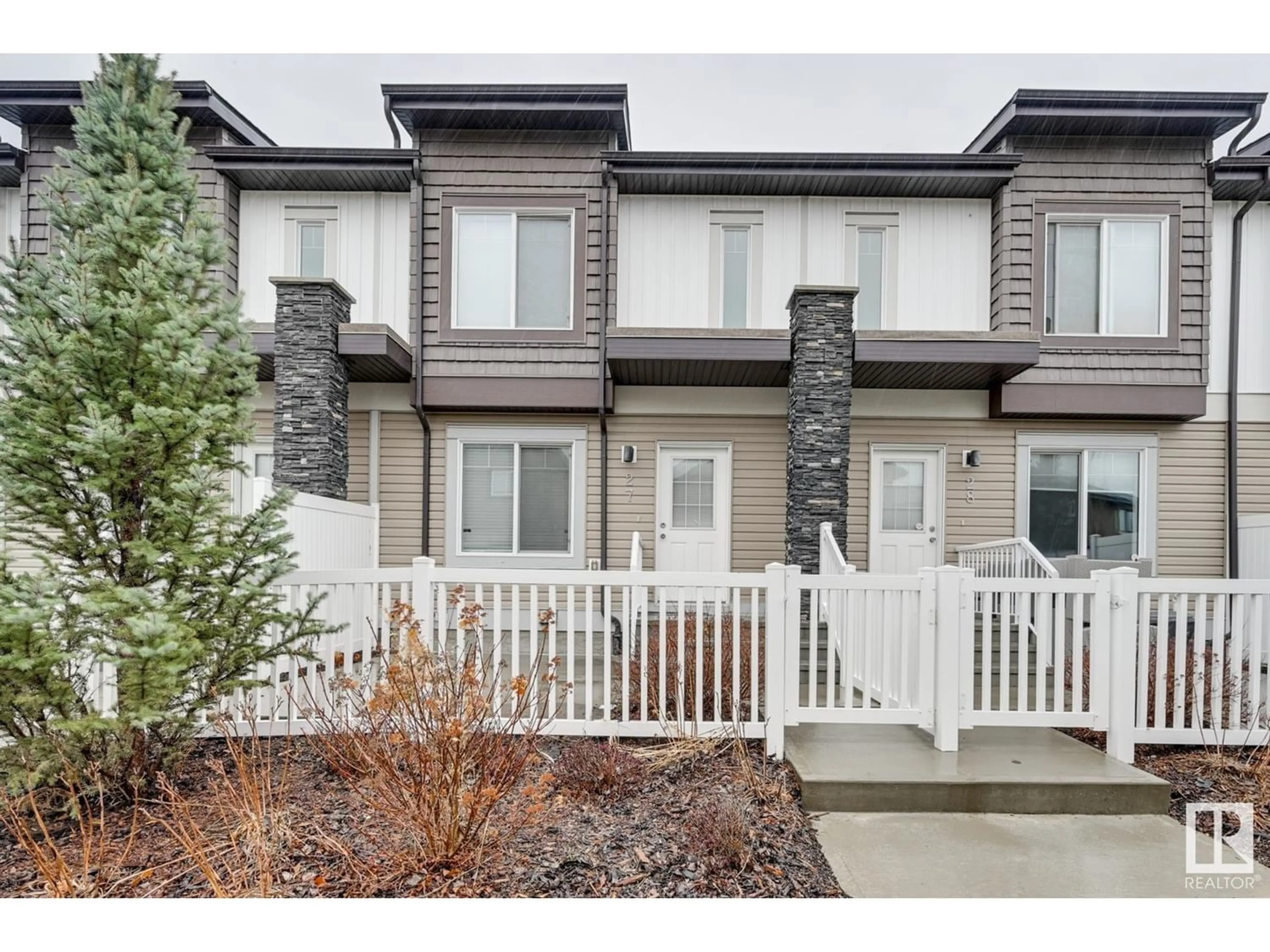 A pic from exterior of the house or condo for #27 2215 24 ST NW, Edmonton Alberta T6T1A6