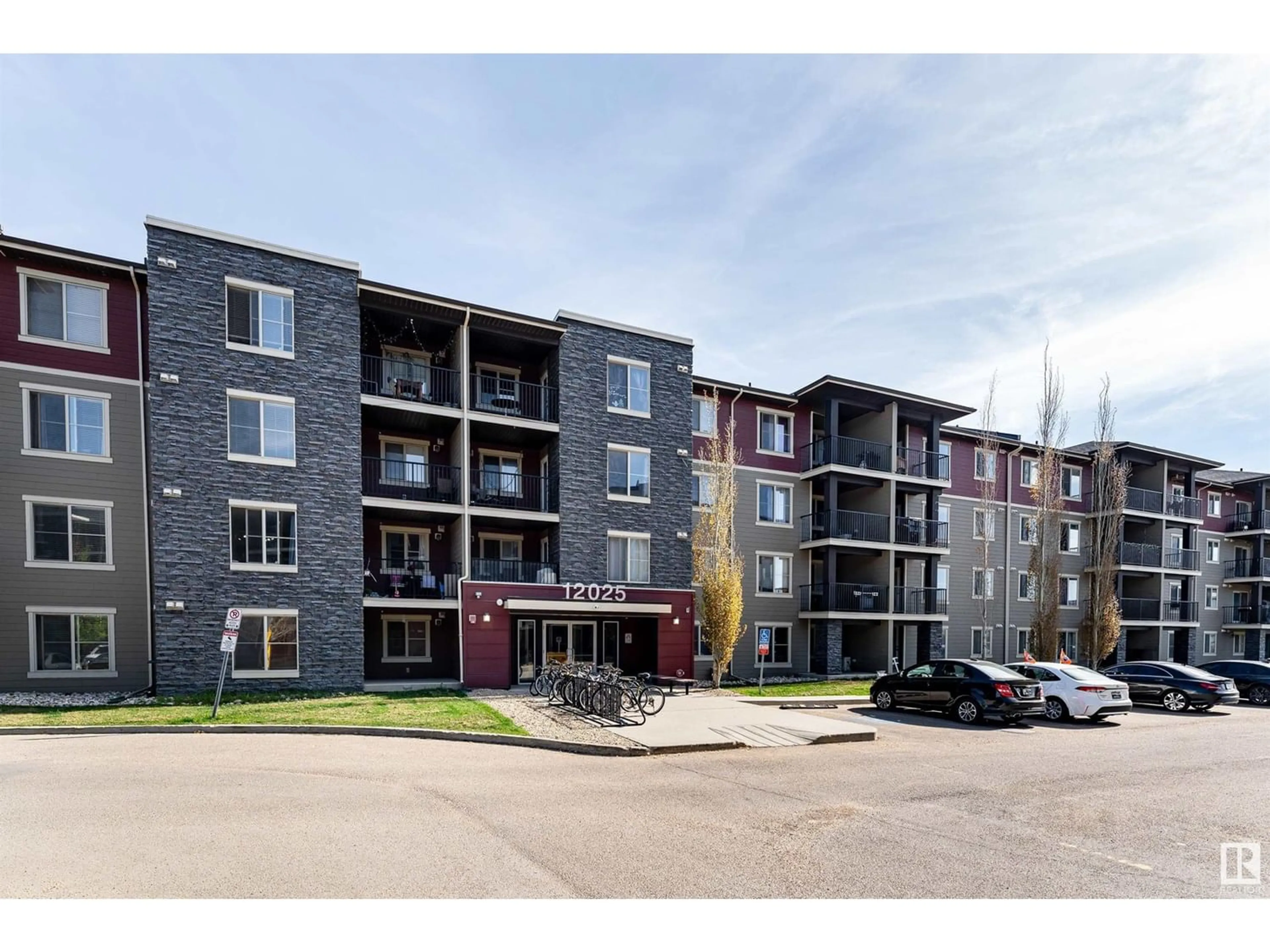 A pic from exterior of the house or condo for #206 12025 22 AV SW, Edmonton Alberta T6W2Y1