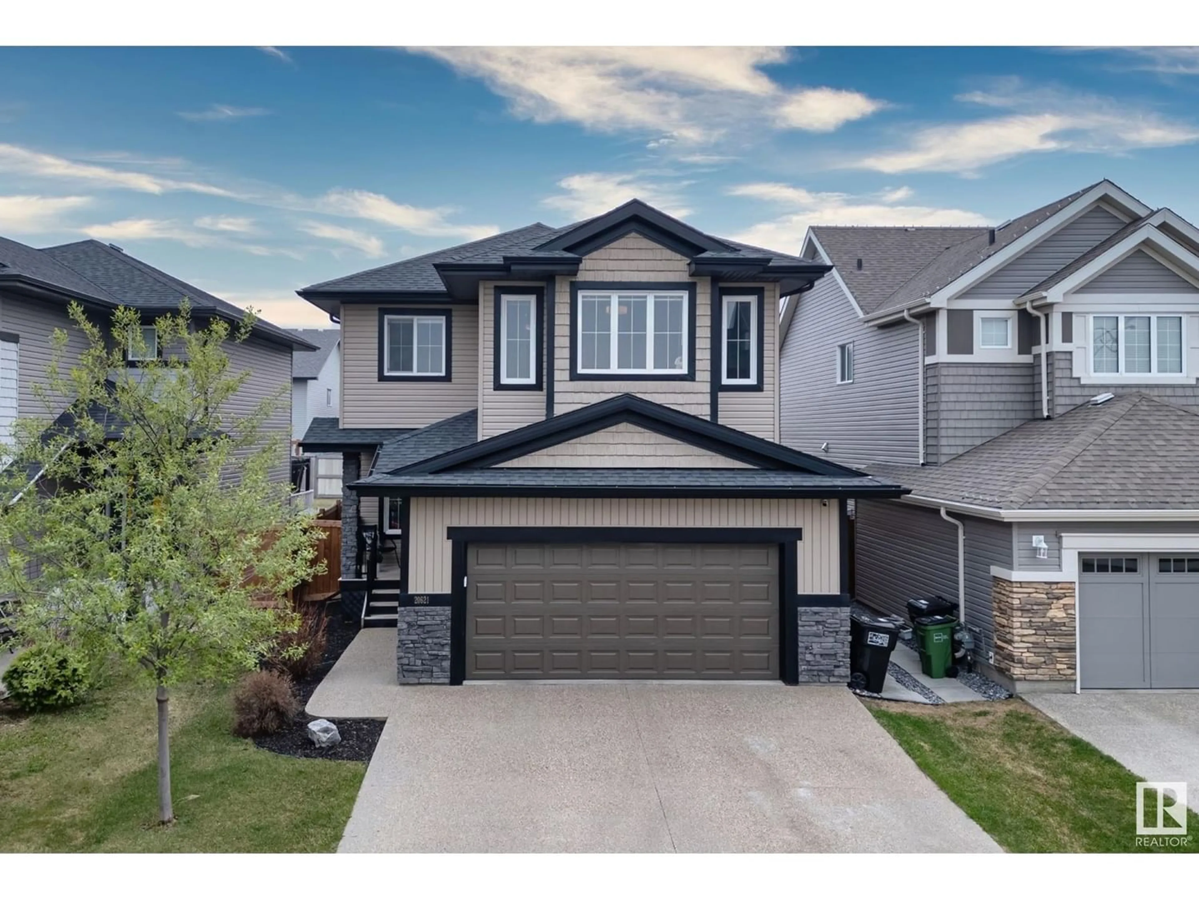 Frontside or backside of a home for 20621 98A AV NW, Edmonton Alberta T5T4V9