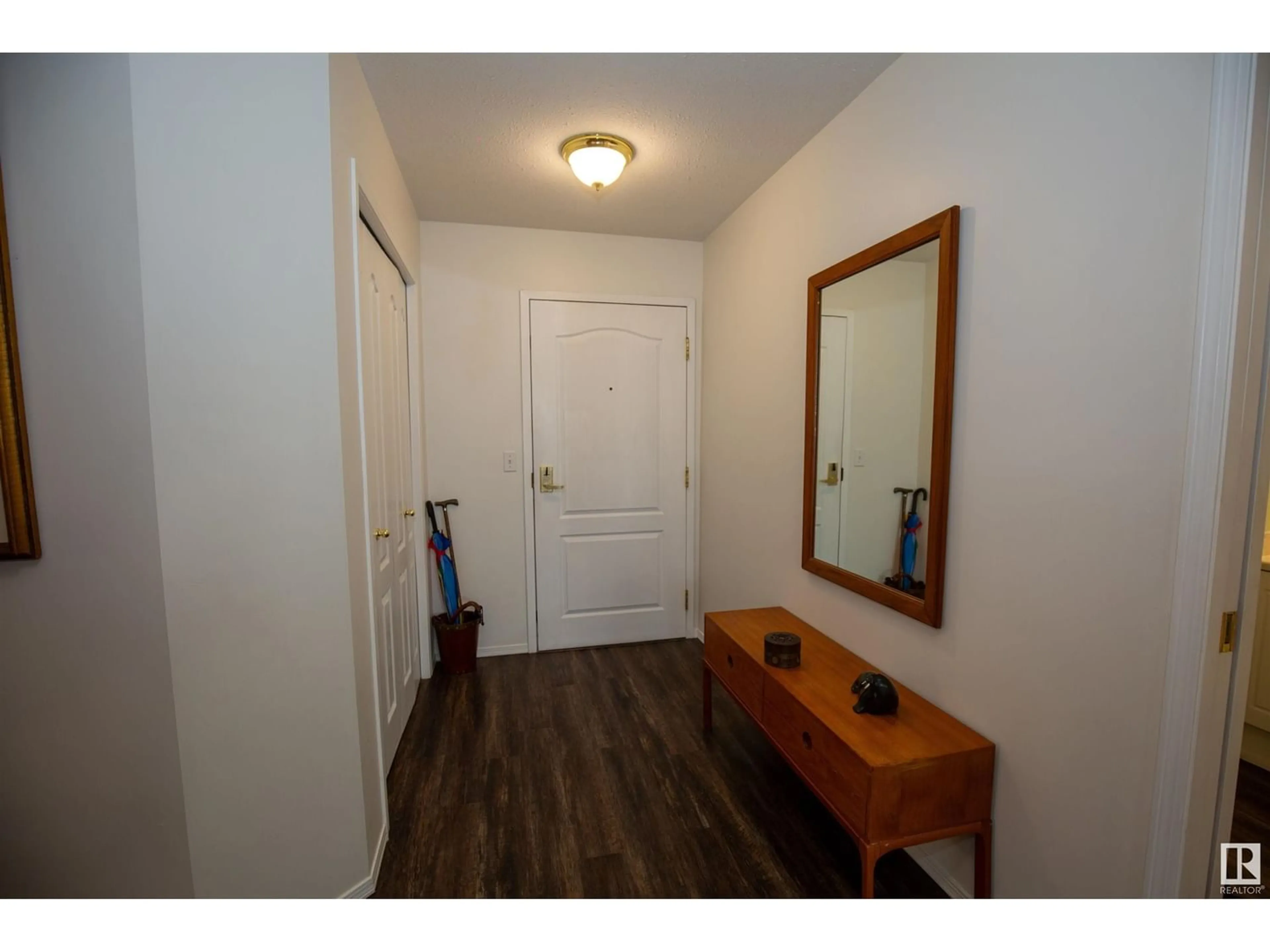 A pic of a room for #347 13441 127 ST NW, Edmonton Alberta T5L5B6