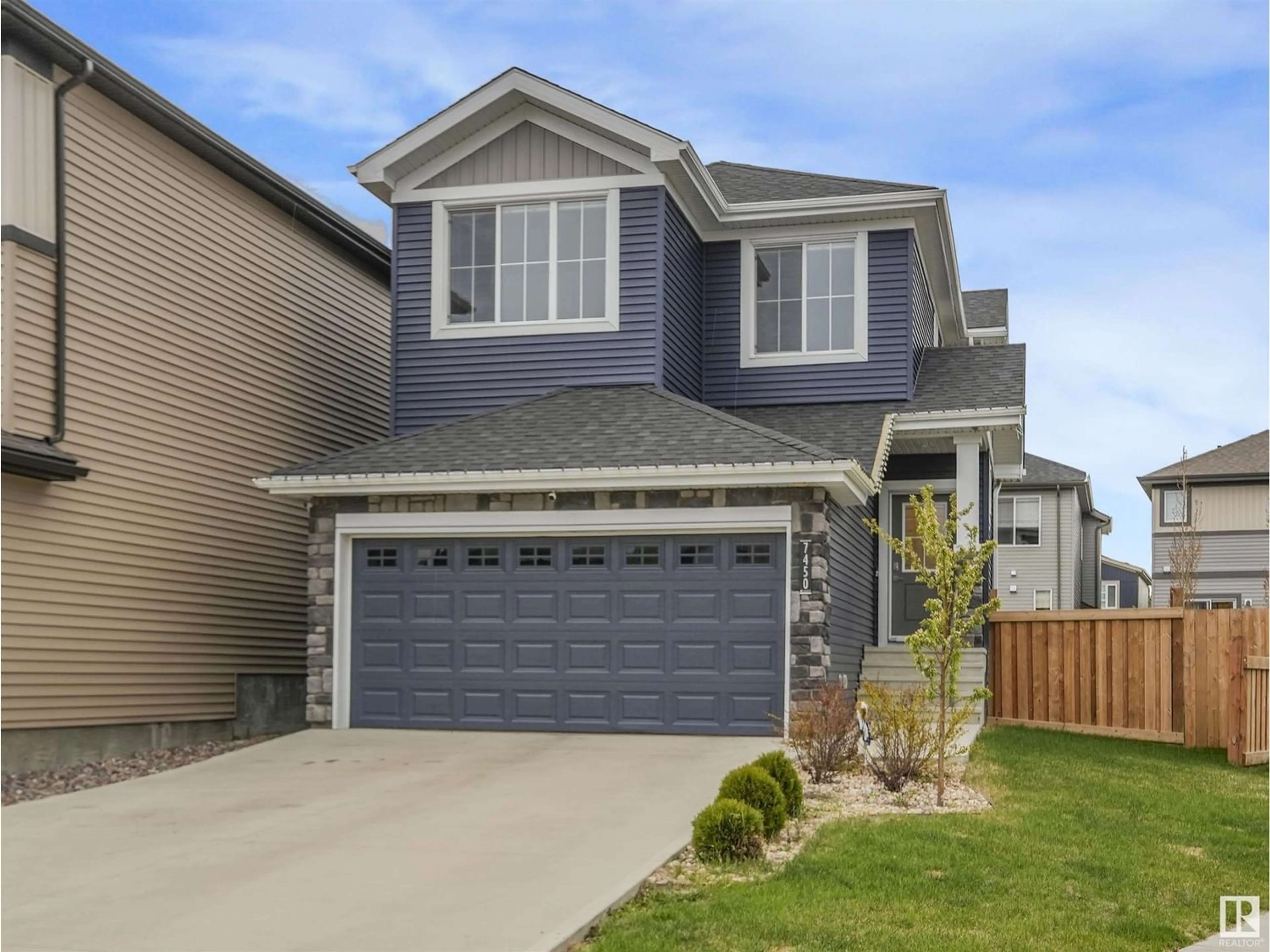Frontside or backside of a home for 7450 CREIGHTON PL SW, Edmonton Alberta T6W3Z2