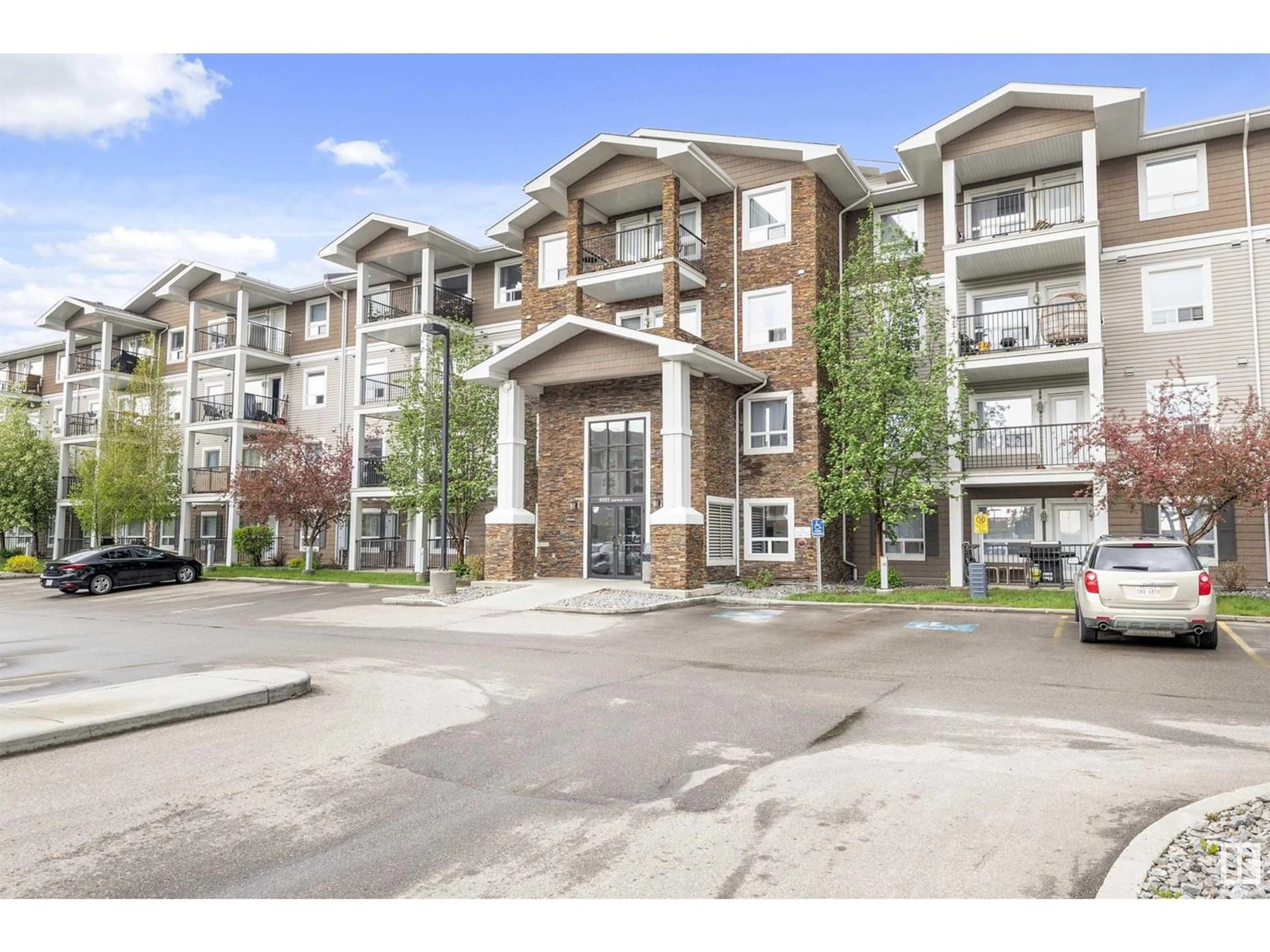 A pic from exterior of the house or condo for #3420 9351 SIMPSON DR NW, Edmonton Alberta T6R0N4