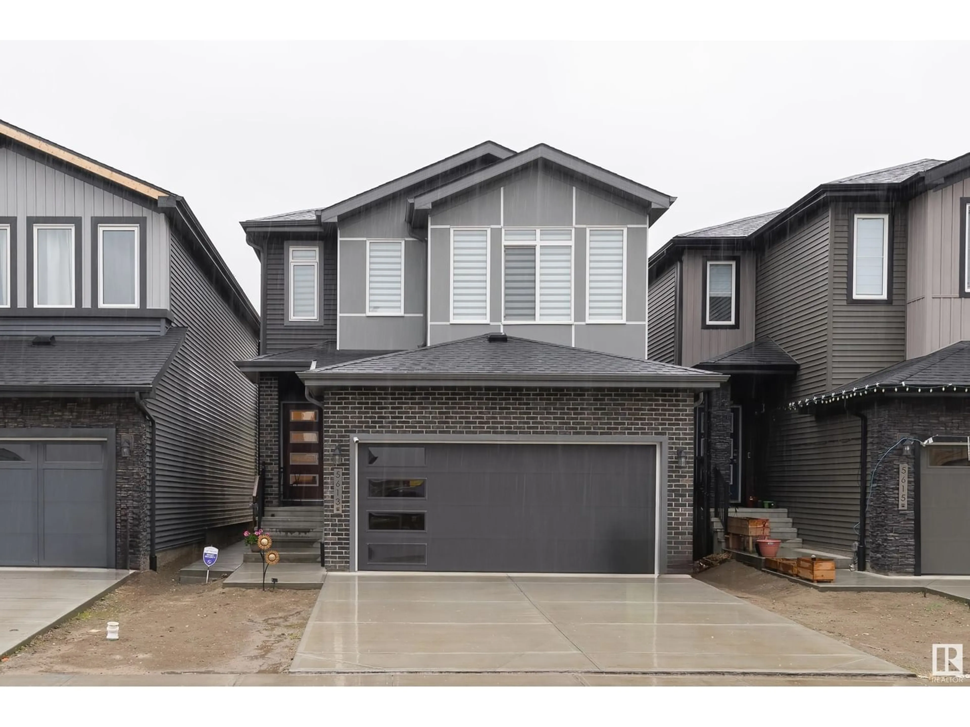 Frontside or backside of a home for 5613 KOOTOOK PLACE SW PL SW, Edmonton Alberta T6W4Z5