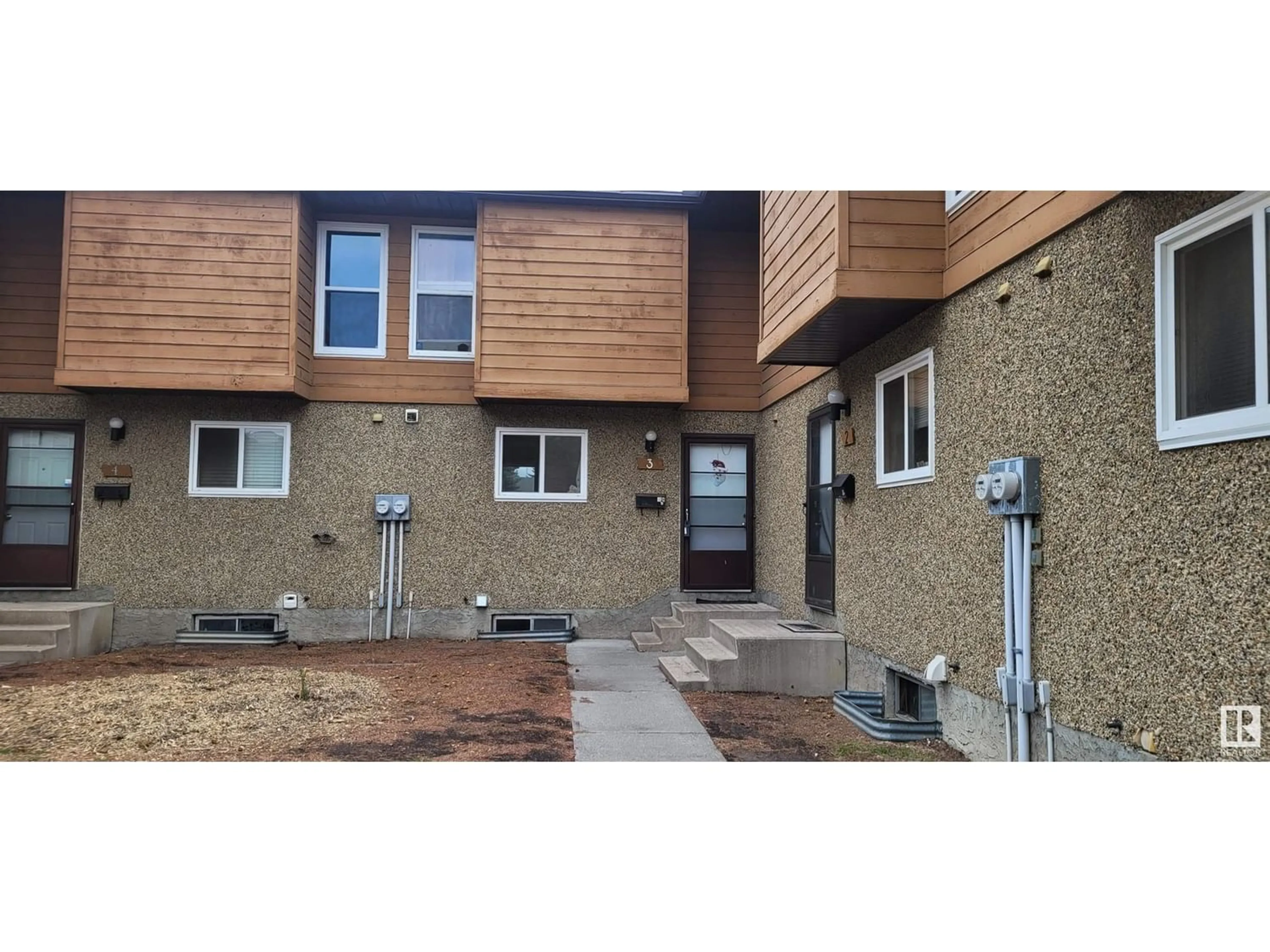 A pic from exterior of the house or condo for #3 3812 20 AV NW, Edmonton Alberta T6L4B2