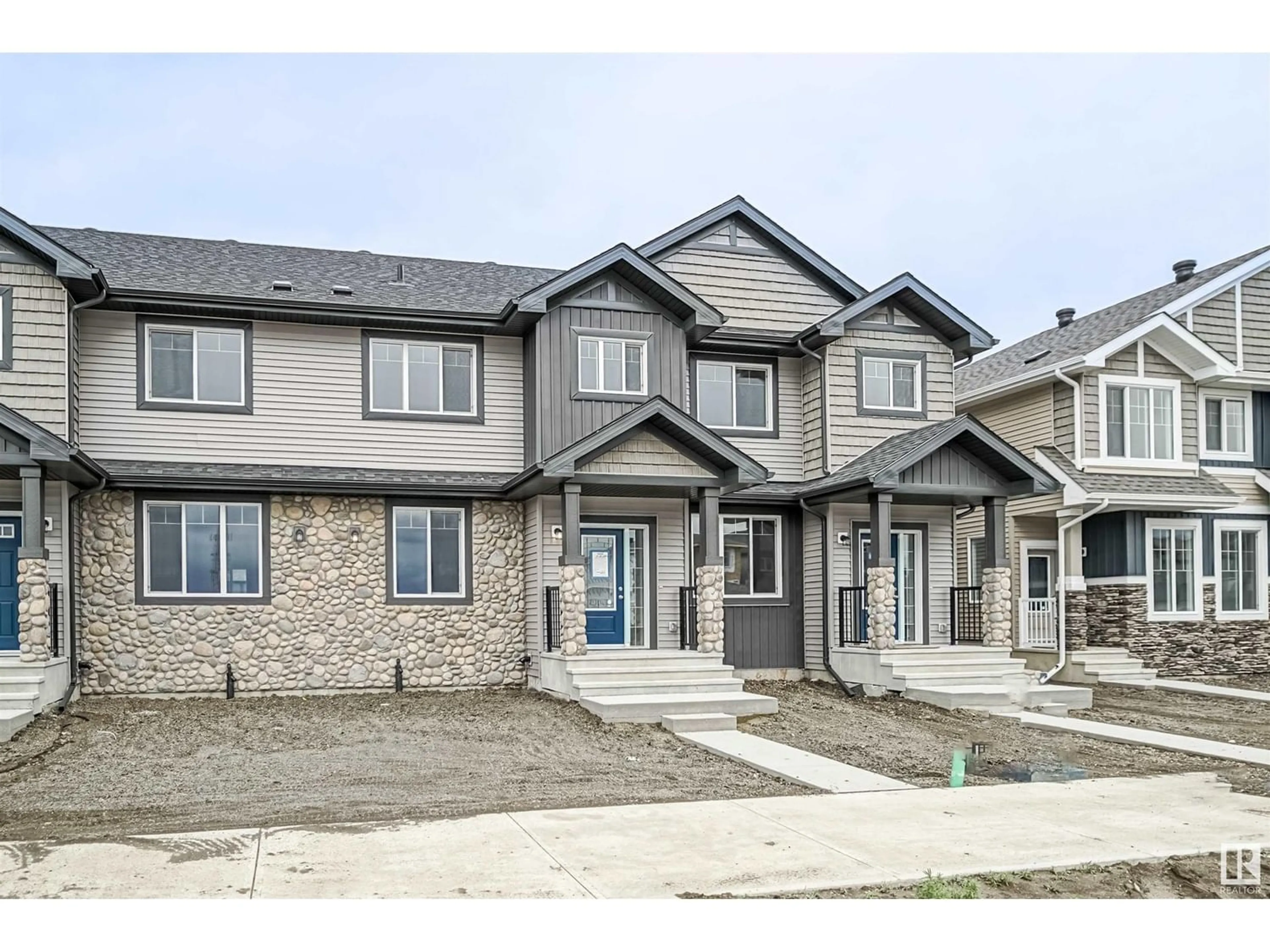 A pic from exterior of the house or condo for 1545 SANDSTONE BV, Sherwood Park Alberta T8H1Z8