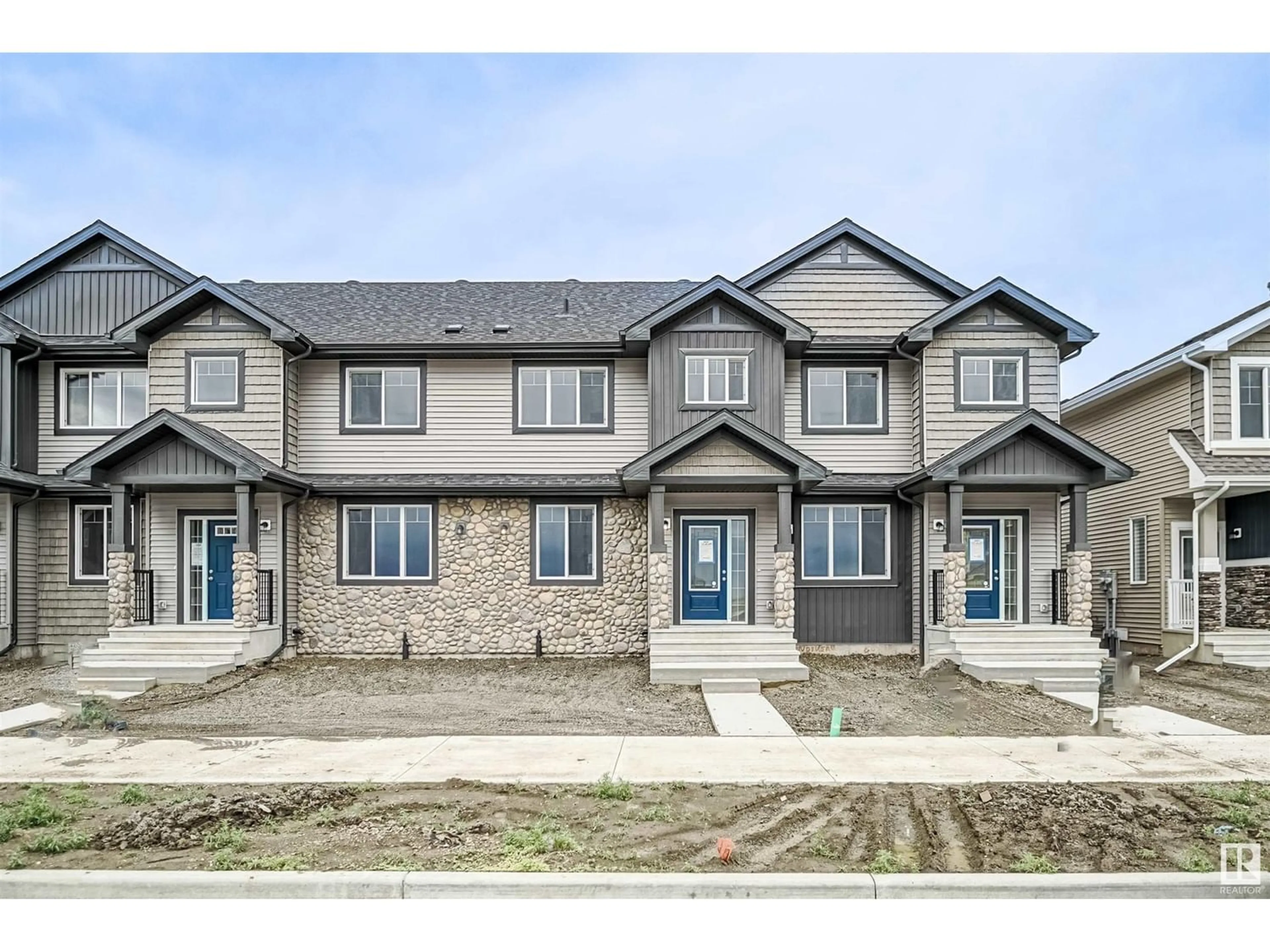 A pic from exterior of the house or condo for 1533 SANDSTONE BV, Sherwood Park Alberta T8H1Z8
